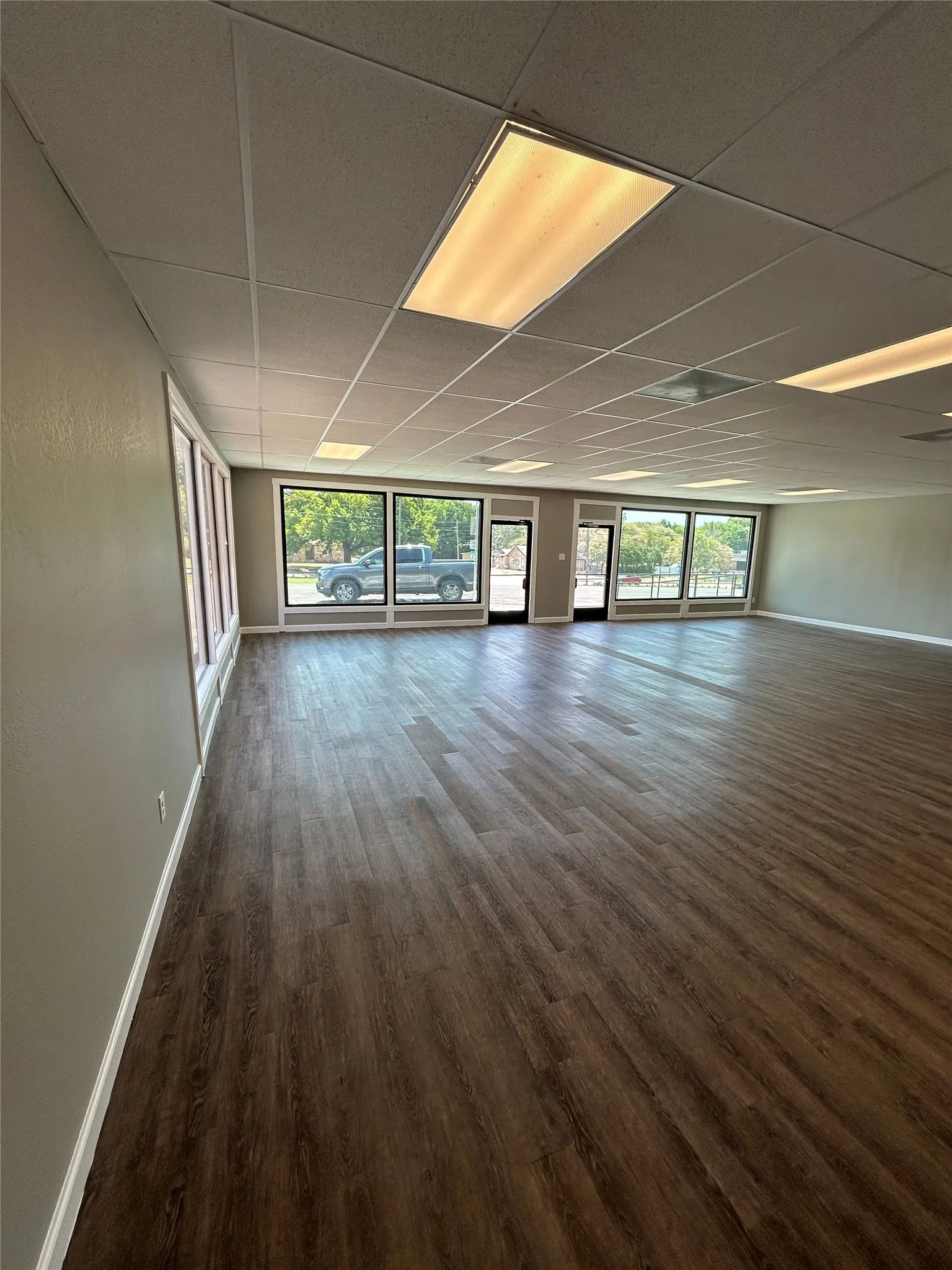 Office For Rent in Tarrant County , 3436 Williams Road, Benbrook, Texas 76116, 0, 0, Garage spaces, 0 Sqft, built in 1977, mls#21260151, Real Estate Agent in Benbrook, Homes For Rent in Tarrant county, Homes For Rent in Benbrook, Realtor in Benbrook Texas, Real Estate Brokerage Independent Realty Texas, Luminita Cordes Realtor