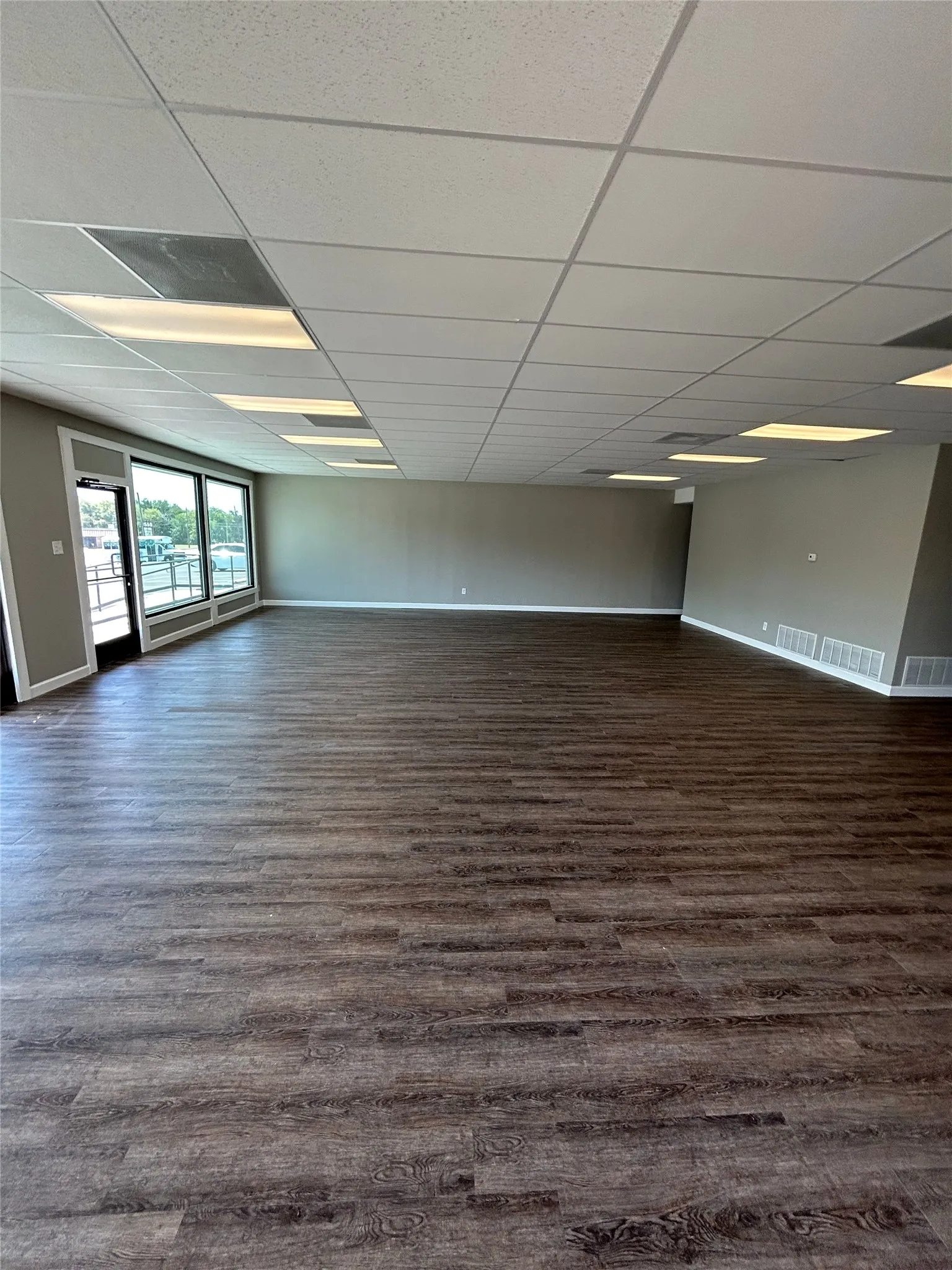 Office For Rent in Tarrant County , 3436 Williams Road, Benbrook, Texas 76116, 0, 0, Garage spaces, 0 Sqft, built in 1977, mls#21260151, Real Estate Agent in Benbrook, Homes For Rent in Tarrant county, Homes For Rent in Benbrook, Realtor in Benbrook Texas, Real Estate Brokerage Independent Realty Texas, Luminita Cordes Realtor