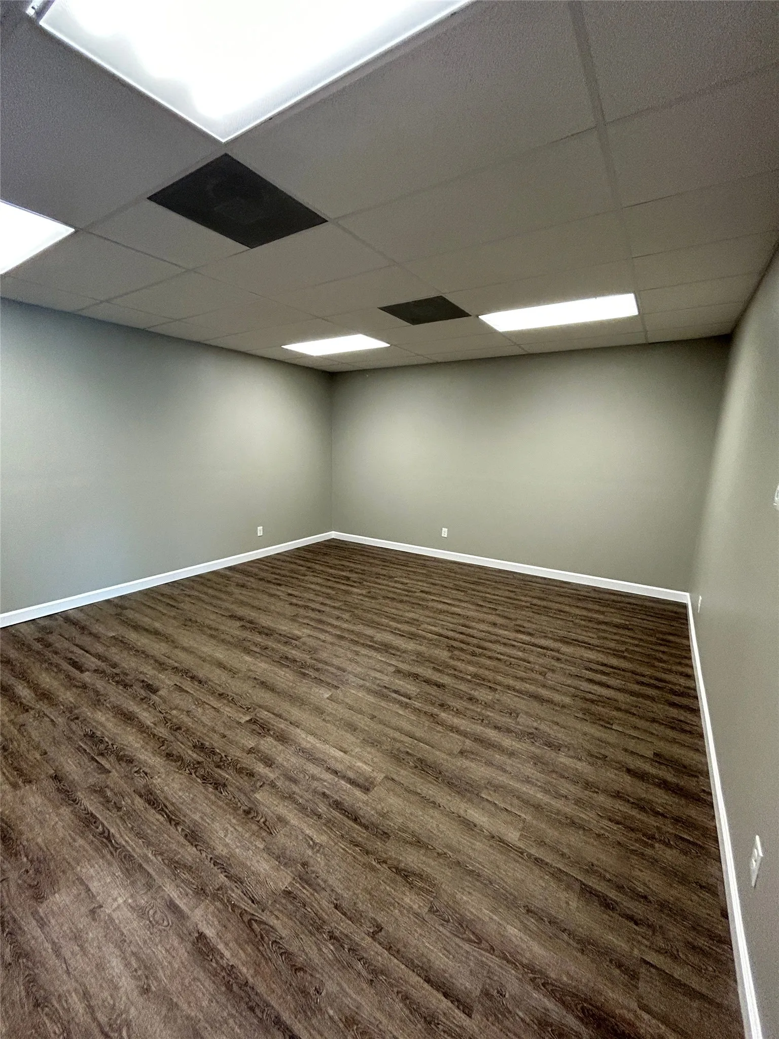 Office For Rent in Tarrant County , 3436 Williams Road, Benbrook, Texas 76116, 0, 0, Garage spaces, 0 Sqft, built in 1977, mls#21260151, Real Estate Agent in Benbrook, Homes For Rent in Tarrant county, Homes For Rent in Benbrook, Realtor in Benbrook Texas, Real Estate Brokerage Independent Realty Texas, Luminita Cordes Realtor
