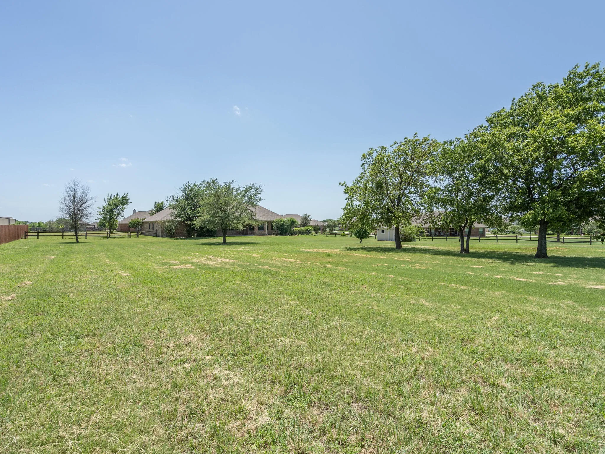 Single Family Residence For Rent in Denton County , 7721 Willow Ridge Drive, Northlake, Texas 76247, 4 Bedroom, 2 Bathroom, 2 Garage spaces, 2,821 Sqft, built in 2006, Preowned, mls#21253380, Real Estate Agent in Northlake, Homes For Rent in Denton county, Homes For Rent in Northlake, Realtor in Northlake Texas, Real Estate Brokerage Independent Realty Texas, Luminita Cordes Realtor