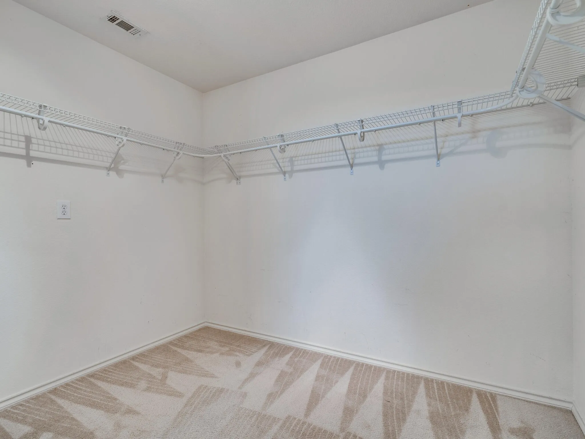 Single Family Residence For Rent in Denton County , 7721 Willow Ridge Drive, Northlake, Texas 76247, 4 Bedroom, 2 Bathroom, 2 Garage spaces, 2,821 Sqft, built in 2006, Preowned, mls#21253380, Real Estate Agent in Northlake, Homes For Rent in Denton county, Homes For Rent in Northlake, Realtor in Northlake Texas, Real Estate Brokerage Independent Realty Texas, Luminita Cordes Realtor