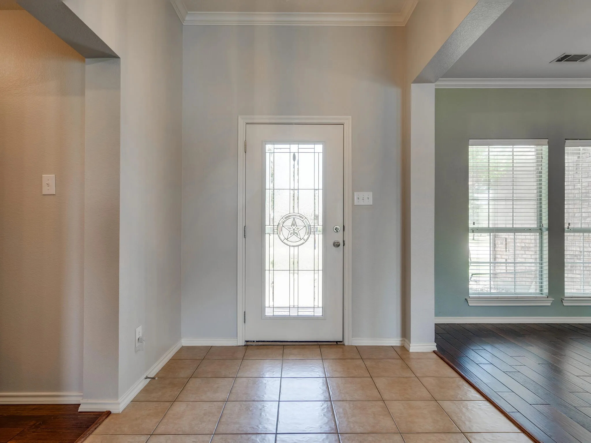 Single Family Residence For Rent in Denton County , 7721 Willow Ridge Drive, Northlake, Texas 76247, 4 Bedroom, 2 Bathroom, 2 Garage spaces, 2,821 Sqft, built in 2006, Preowned, mls#21253380, Real Estate Agent in Northlake, Homes For Rent in Denton county, Homes For Rent in Northlake, Realtor in Northlake Texas, Real Estate Brokerage Independent Realty Texas, Luminita Cordes Realtor