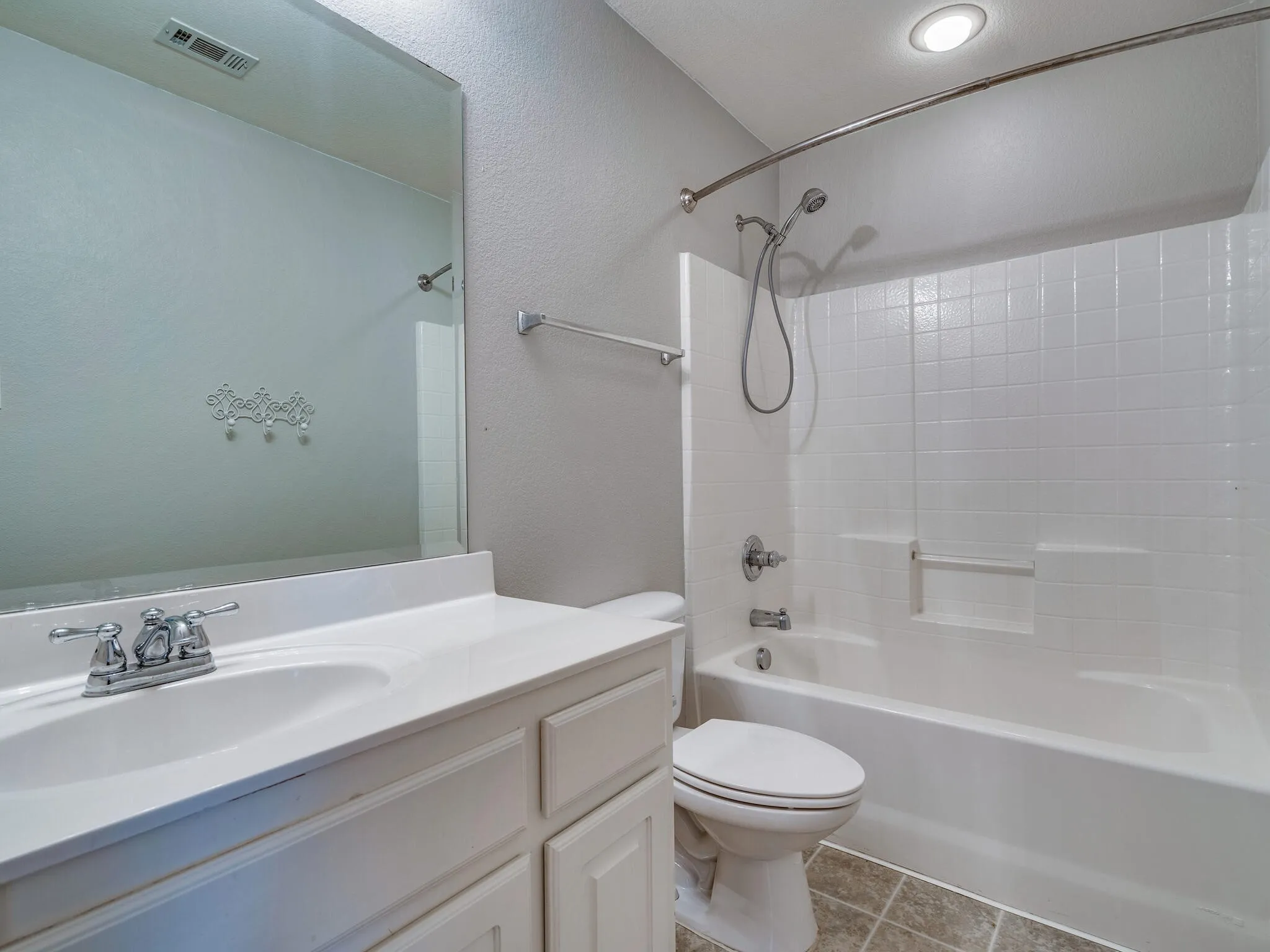 Single Family Residence For Rent in Denton County , 7721 Willow Ridge Drive, Northlake, Texas 76247, 4 Bedroom, 2 Bathroom, 2 Garage spaces, 2,821 Sqft, built in 2006, Preowned, mls#21253380, Real Estate Agent in Northlake, Homes For Rent in Denton county, Homes For Rent in Northlake, Realtor in Northlake Texas, Real Estate Brokerage Independent Realty Texas, Luminita Cordes Realtor