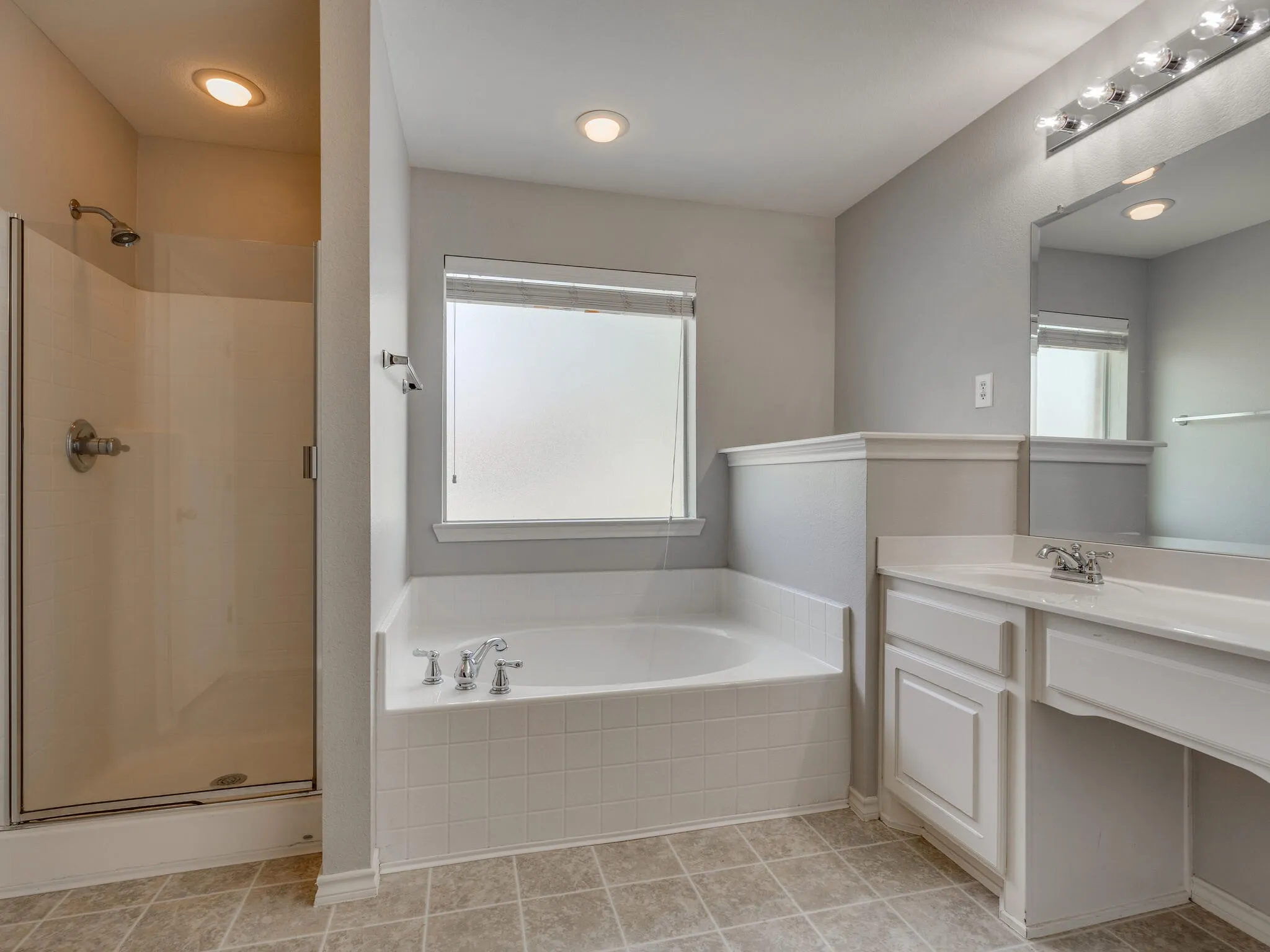 Single Family Residence For Rent in Denton County , 7721 Willow Ridge Drive, Northlake, Texas 76247, 4 Bedroom, 2 Bathroom, 2 Garage spaces, 2,821 Sqft, built in 2006, Preowned, mls#21253380, Real Estate Agent in Northlake, Homes For Rent in Denton county, Homes For Rent in Northlake, Realtor in Northlake Texas, Real Estate Brokerage Independent Realty Texas, Luminita Cordes Realtor