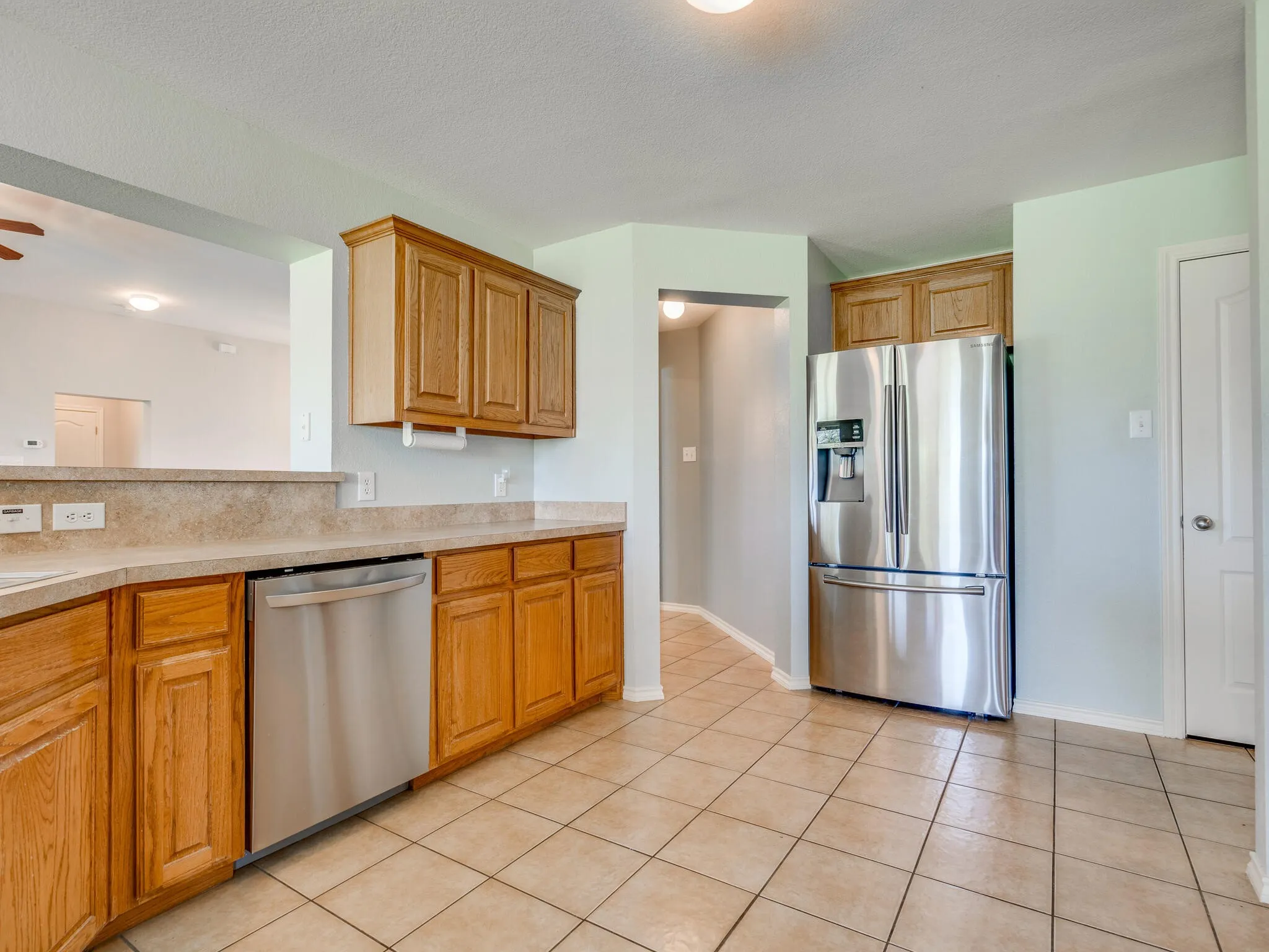 Single Family Residence For Rent in Denton County , 7721 Willow Ridge Drive, Northlake, Texas 76247, 4 Bedroom, 2 Bathroom, 2 Garage spaces, 2,821 Sqft, built in 2006, Preowned, mls#21253380, Real Estate Agent in Northlake, Homes For Rent in Denton county, Homes For Rent in Northlake, Realtor in Northlake Texas, Real Estate Brokerage Independent Realty Texas, Luminita Cordes Realtor