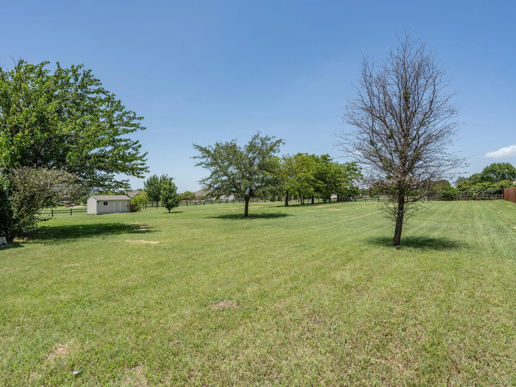 Single Family Residence For Rent in Denton County , 7721 Willow Ridge Drive, Northlake, Texas 76247, 4 Bedroom, 2 Bathroom, 2 Garage spaces, 2,821 Sqft, built in 2006, Preowned, mls#21253380, Real Estate Agent in Northlake, Homes For Rent in Denton county, Homes For Rent in Northlake, Realtor in Northlake Texas, Real Estate Brokerage Independent Realty Texas, Luminita Cordes Realtor