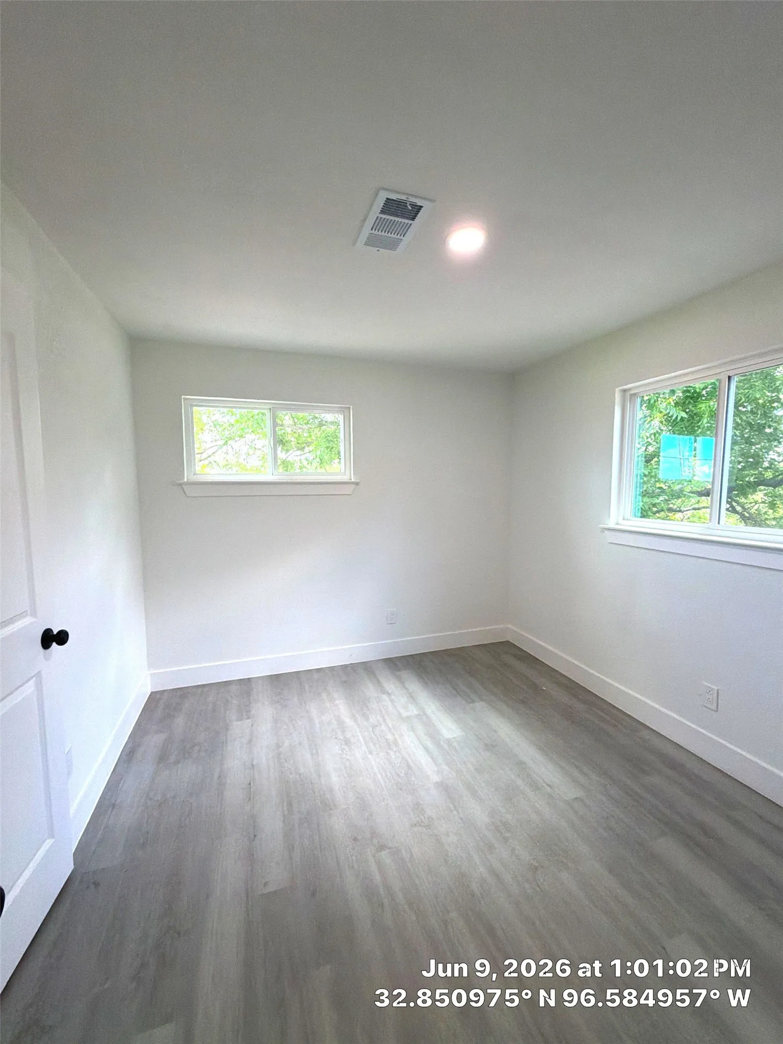 Single Family Residence For Sale in Dallas County , 2814 Bobtown Road, Garland, Texas 75043, 4 Bedroom, 3 Bathroom, 2 Garage spaces, 1,735 Sqft, built in 1974, Preowned, mls#21225656, Real Estate Agent in Garland, Homes For Sale in Dallas county, Homes For Sale in Garland, Realtor in Garland Texas, Real Estate Brokerage Independent Realty Texas, Luminita Cordes Realtor