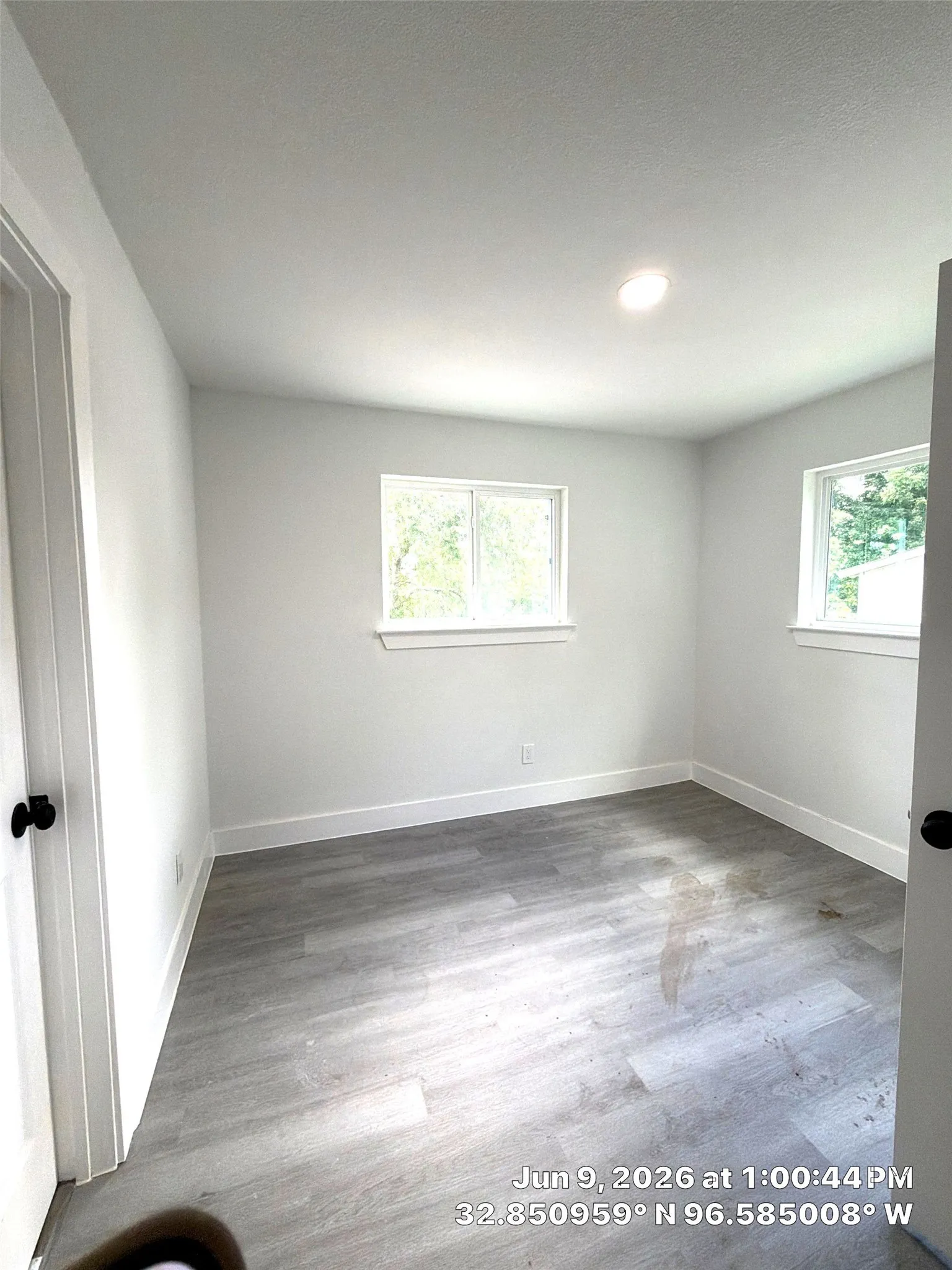 Single Family Residence For Sale in Dallas County , 2814 Bobtown Road, Garland, Texas 75043, 4 Bedroom, 3 Bathroom, 2 Garage spaces, 1,735 Sqft, built in 1974, Preowned, mls#21225656, Real Estate Agent in Garland, Homes For Sale in Dallas county, Homes For Sale in Garland, Realtor in Garland Texas, Real Estate Brokerage Independent Realty Texas, Luminita Cordes Realtor