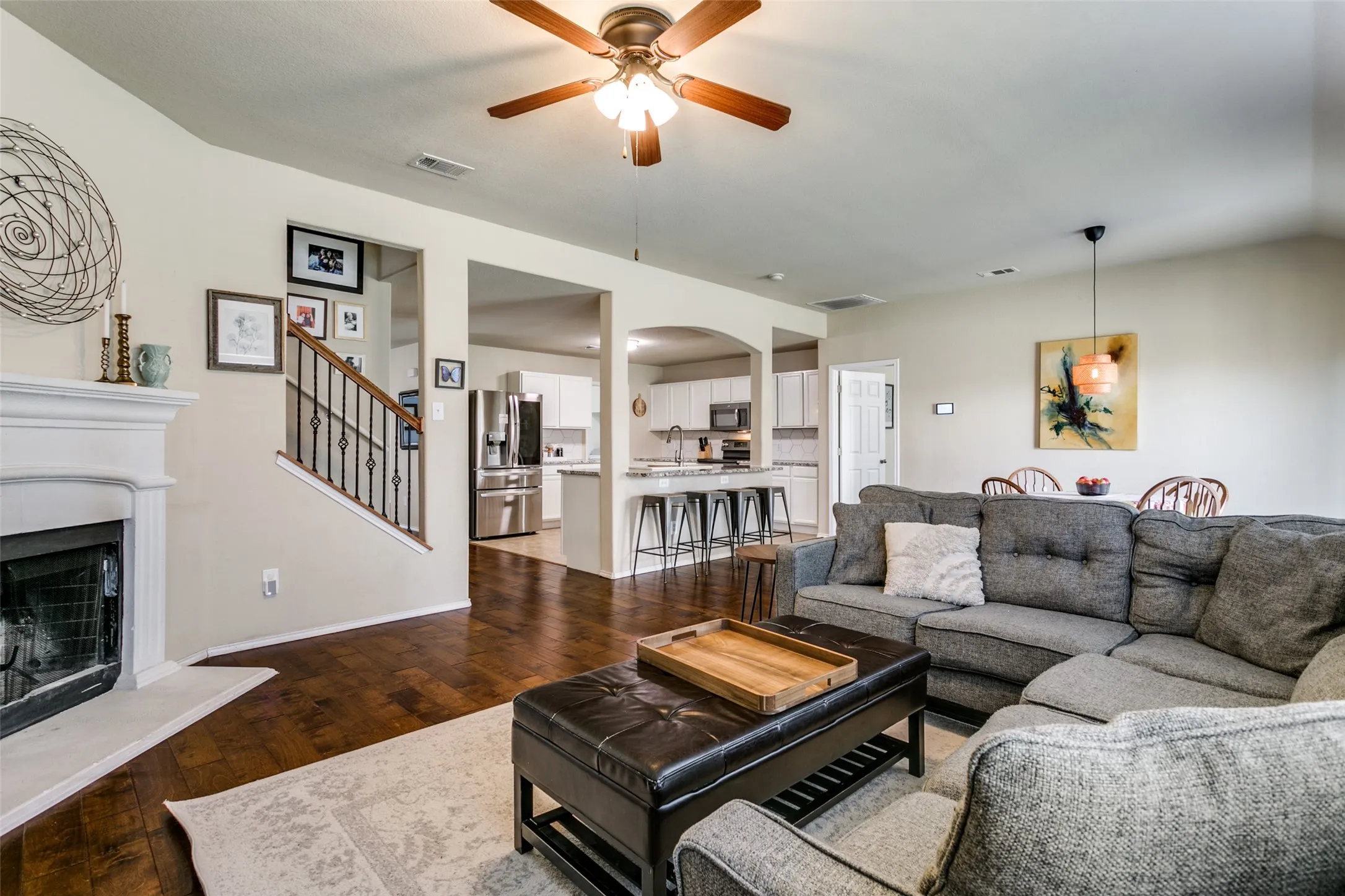 Single Family Residence For Sale in Tarrant County , 1629 Quails Nest Drive, Fort Worth, Texas 76177, 5 Bedrooms, 3 Bathrooms, 2 Garage spaces, 2,889 Sqft, built in 2007, Preowned, Price $390,000, mls#21260158, Real Estate Agent in Fort Worth, Homes For Sale in Tarrant county, Homes For Sale in Fort Worth, Realtor in Fort Worth Texas, Real Estate Brokerage Independent Realty Texas, Luminita Cordes Realtor