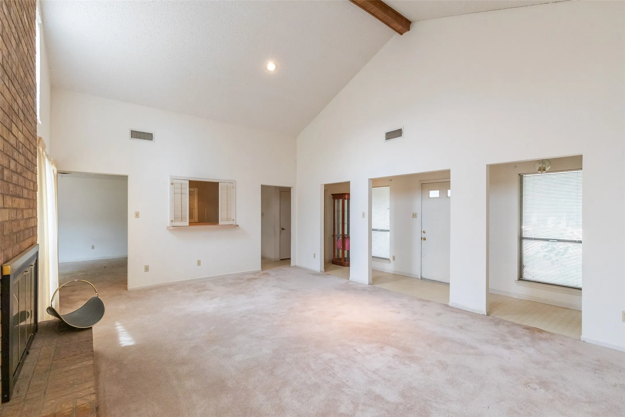 Single Family Residence For Sale in Taylor County , 3265 Woodhollow Circle, Abilene, Texas 79606, 3 Bedroom, 3 Bathroom, 2 Garage spaces, 2,055 Sqft, built in 1978, Preowned, mls#21259134, Real Estate Agent in Abilene, Homes For Sale in Taylor county, Homes For Sale in Abilene, Realtor in Abilene Texas, Real Estate Brokerage Independent Realty Texas, Luminita Cordes Realtor