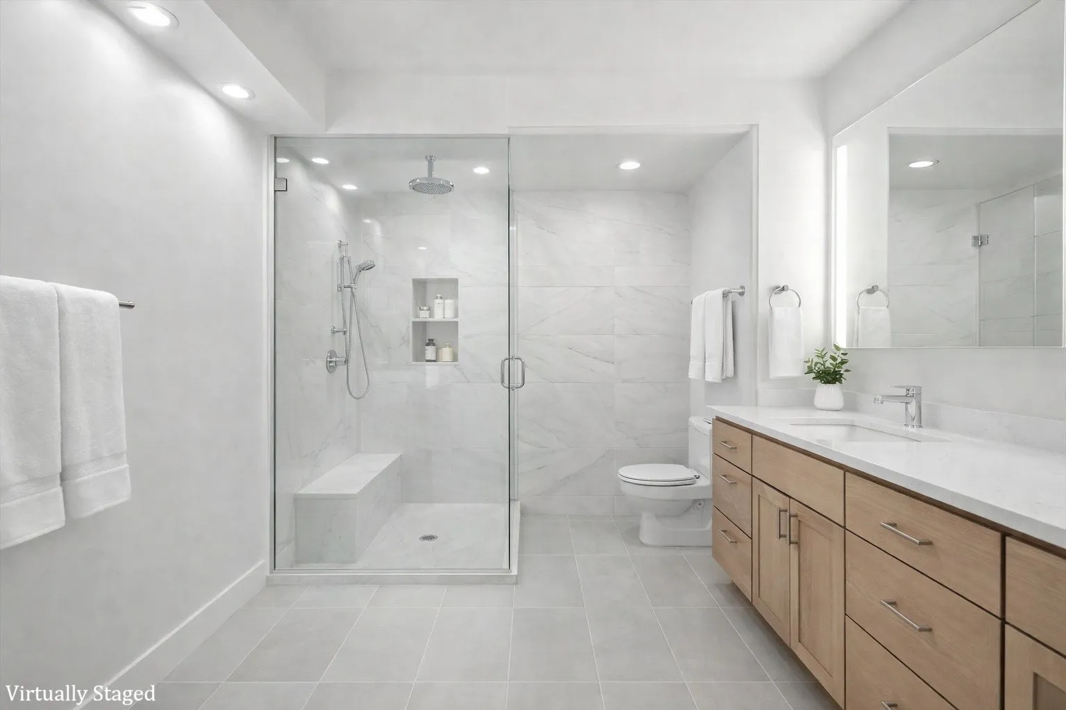Condominium For Sale in Dallas County , 5200 Keller Springs Road 1322, Dallas, Texas 75248, 2 Bedroom, 2 Bathroom, 1 Garage spaces, 2,006 Sqft, built in 1981, Preowned, mls#21260110, Real Estate Agent in Dallas, Homes For Sale in Dallas county, Homes For Sale in Dallas, Realtor in Dallas Texas, Real Estate Brokerage Independent Realty Texas, Luminita Cordes Realtor