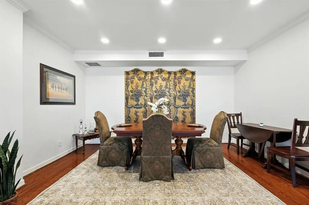 Dining room