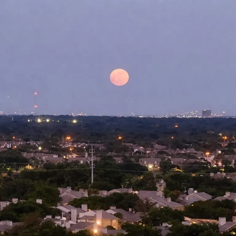 East Facing Moon