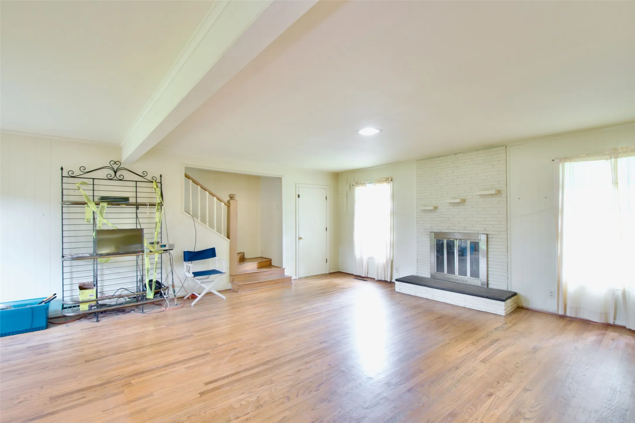 Single Family Residence For Sale in Mc Lennan County , 4901 Pine Avenue, Waco, Texas 76710, 4 Bedroom, 3 Bathroom, Garage spaces, 2,566 Sqft, built in 1956, mls#21258449, Real Estate Agent in Waco, Homes For Sale in Mc Lennan county, Homes For Sale in Waco, Realtor in Waco Texas, Real Estate Brokerage Independent Realty Texas, Luminita Cordes Realtor