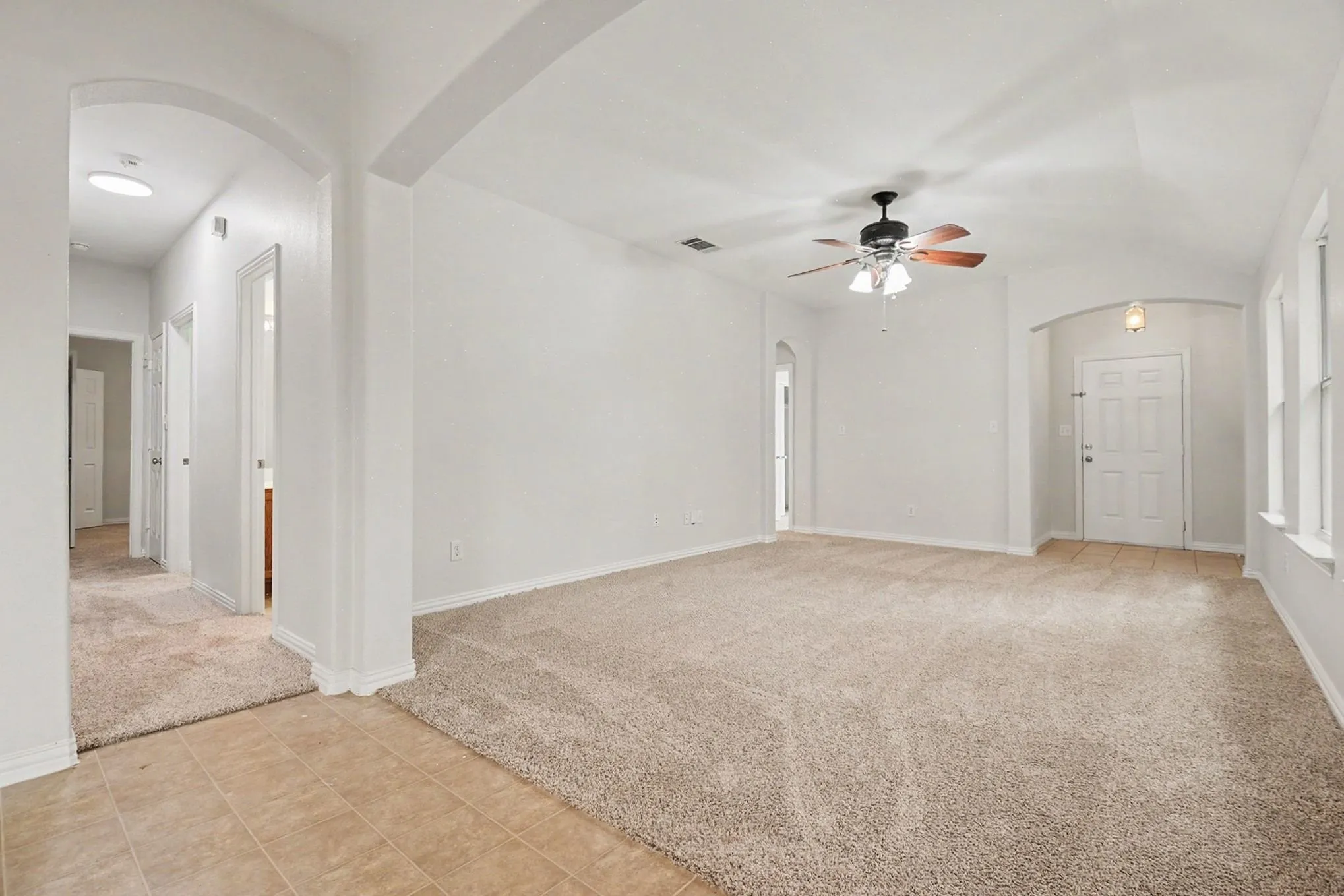 Single Family Residence For Sale in Collin County , 505 Creekside Drive, Princeton, Texas 75407, 4 Bedroom, 2 Bathroom, 2 Garage spaces, 1,938 Sqft, built in 2006, Preowned, mls#21259764, Real Estate Agent in Princeton, Homes For Sale in Collin county, Homes For Sale in Princeton, Realtor in Princeton Texas, Real Estate Brokerage Independent Realty Texas, Luminita Cordes Realtor