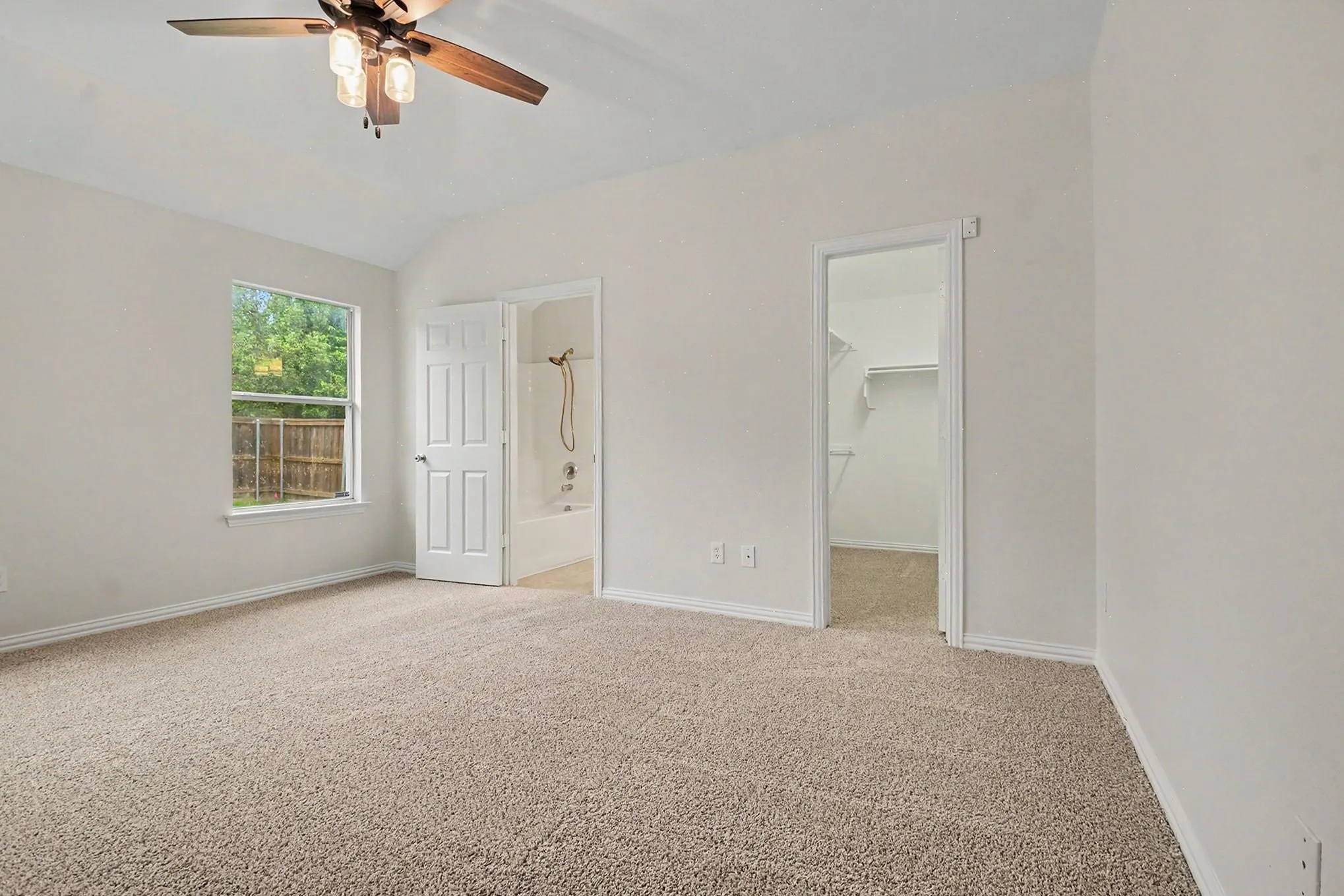 Single Family Residence For Sale in Collin County , 505 Creekside Drive, Princeton, Texas 75407, 4 Bedroom, 2 Bathroom, 2 Garage spaces, 1,938 Sqft, built in 2006, Preowned, mls#21259764, Real Estate Agent in Princeton, Homes For Sale in Collin county, Homes For Sale in Princeton, Realtor in Princeton Texas, Real Estate Brokerage Independent Realty Texas, Luminita Cordes Realtor