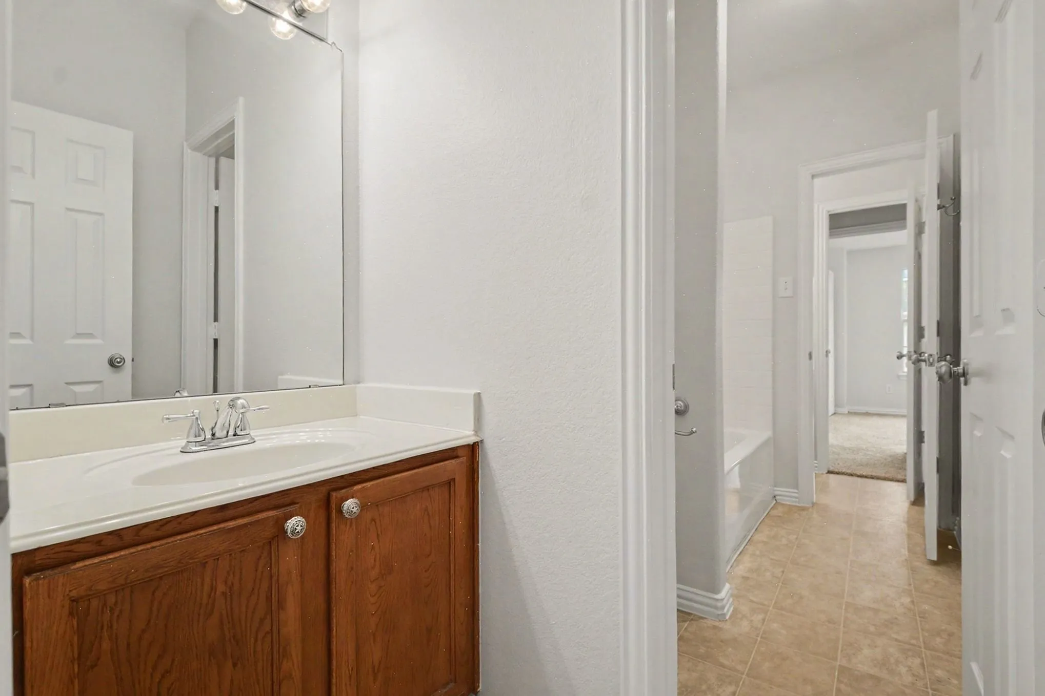 Single Family Residence For Sale in Collin County , 505 Creekside Drive, Princeton, Texas 75407, 4 Bedroom, 2 Bathroom, 2 Garage spaces, 1,938 Sqft, built in 2006, Preowned, mls#21259764, Real Estate Agent in Princeton, Homes For Sale in Collin county, Homes For Sale in Princeton, Realtor in Princeton Texas, Real Estate Brokerage Independent Realty Texas, Luminita Cordes Realtor