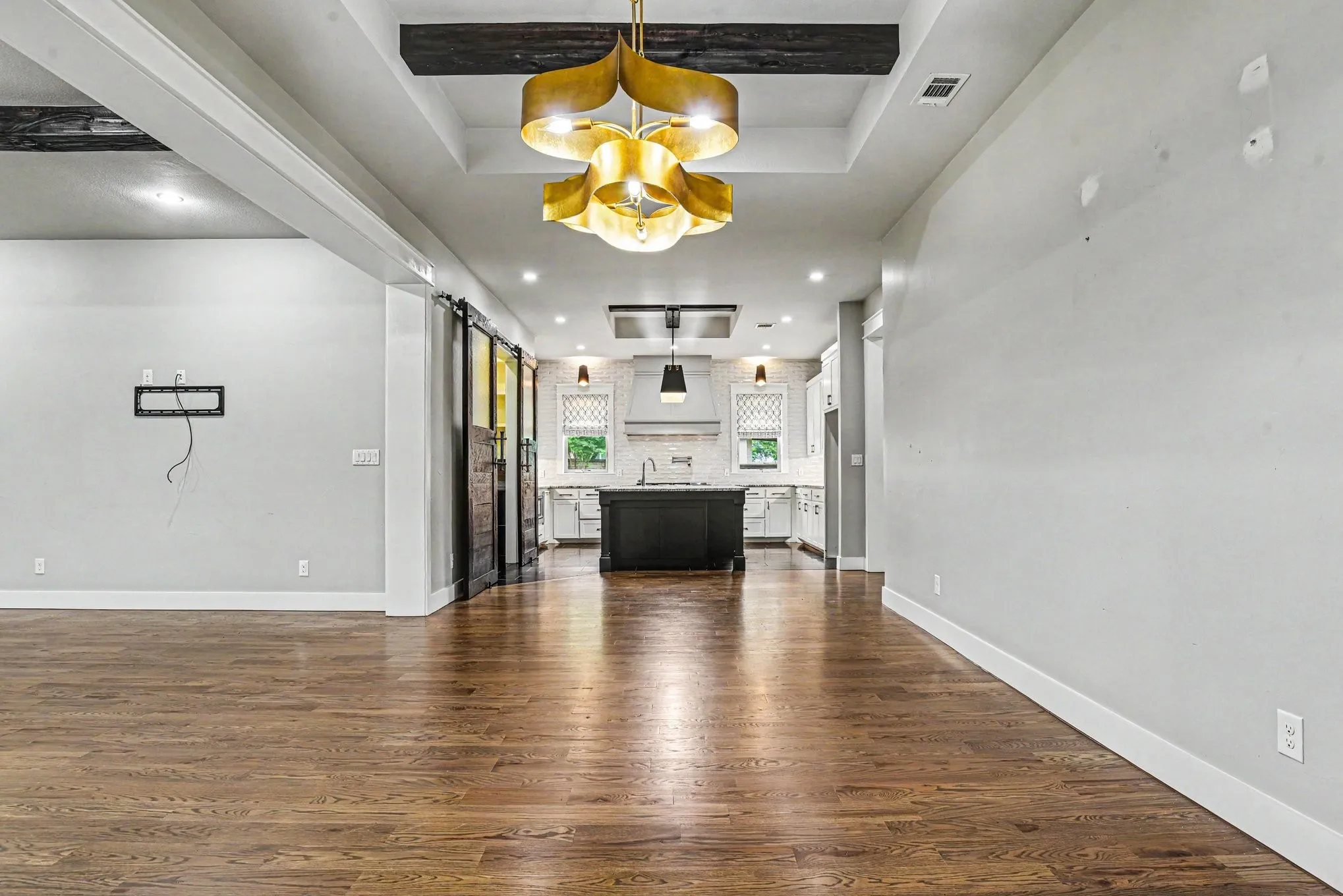 Single Family Residence For Sale in Ellis County , 2401 Prestwick Drive, Midlothian, Texas 76065, 3 Bedroom, 3 Bathroom, 2 Garage spaces, 2,437 Sqft, built in 2018, mls#21260049, Real Estate Agent in Midlothian, Homes For Sale in Ellis county, Homes For Sale in Midlothian, Realtor in Midlothian Texas, Real Estate Brokerage Independent Realty Texas, Luminita Cordes Realtor