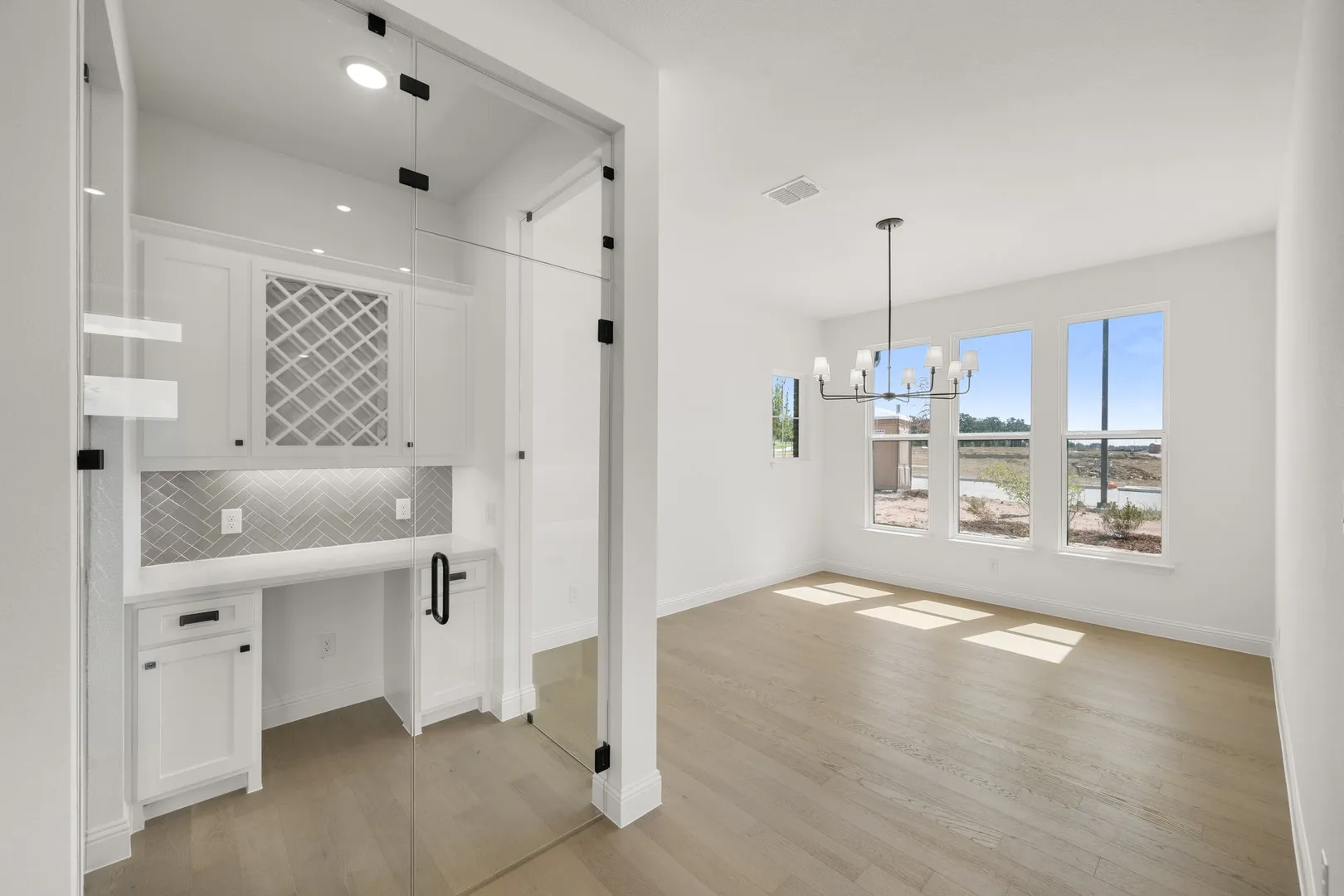 Single Family Residence For Sale in Denton County , 9108 Landmark Trail, Denton, Texas 76207, 4 Bedroom, 5 Bathroom, 3 Garage spaces, 3,991 Sqft, built in 2026, New Construction - Incomplete, mls#21260197, Real Estate Agent in Denton, Homes For Sale in Denton county, Homes For Sale in Denton, Realtor in Denton Texas, Real Estate Brokerage Independent Realty Texas, Luminita Cordes Realtor