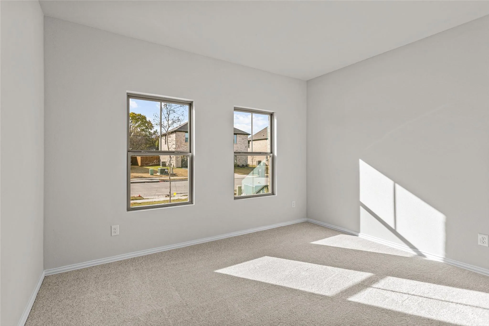 Single Family Residence For Rent in Grayson County , 512 Meadow Run Drive, Van Alstyne, Texas 75495, 5 Bedrooms, 3 Bathrooms, 2 Garage spaces, 2,484 Sqft, built in 2024, Preowned, Price $2,400, mls#21259694, Real Estate Agent in Van Alstyne, Homes For Rent in Grayson county, Homes For Rent in Van Alstyne, Realtor in Van Alstyne Texas, Real Estate Brokerage Independent Realty Texas, Luminita Cordes Realtor