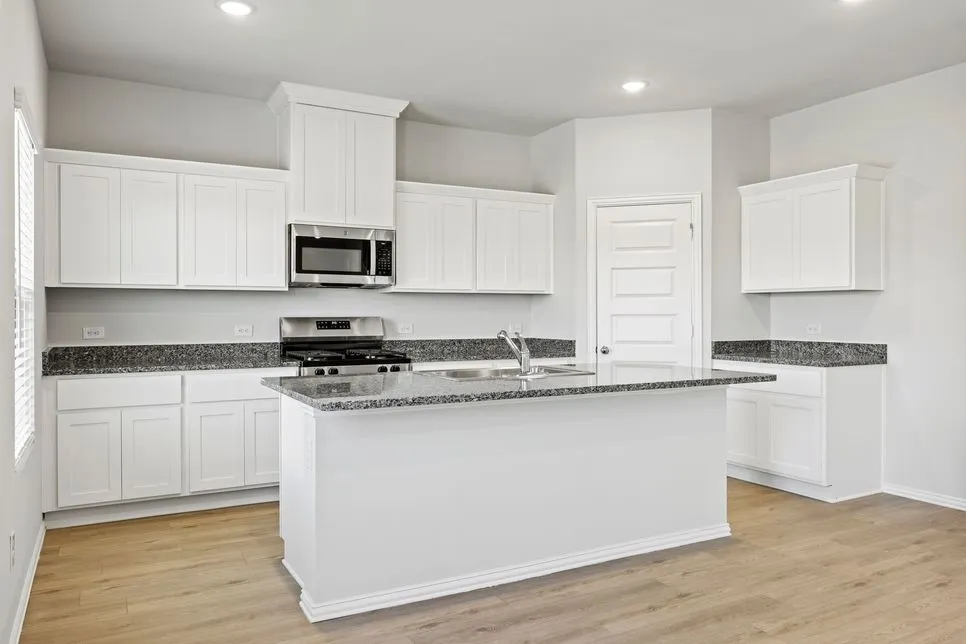 Single Family Residence For Rent in Grayson County , 512 Meadow Run Drive, Van Alstyne, Texas 75495, 5 Bedrooms, 3 Bathrooms, 2 Garage spaces, 2,484 Sqft, built in 2024, Preowned, Price $2,400, mls#21259694, Real Estate Agent in Van Alstyne, Homes For Rent in Grayson county, Homes For Rent in Van Alstyne, Realtor in Van Alstyne Texas, Real Estate Brokerage Independent Realty Texas, Luminita Cordes Realtor