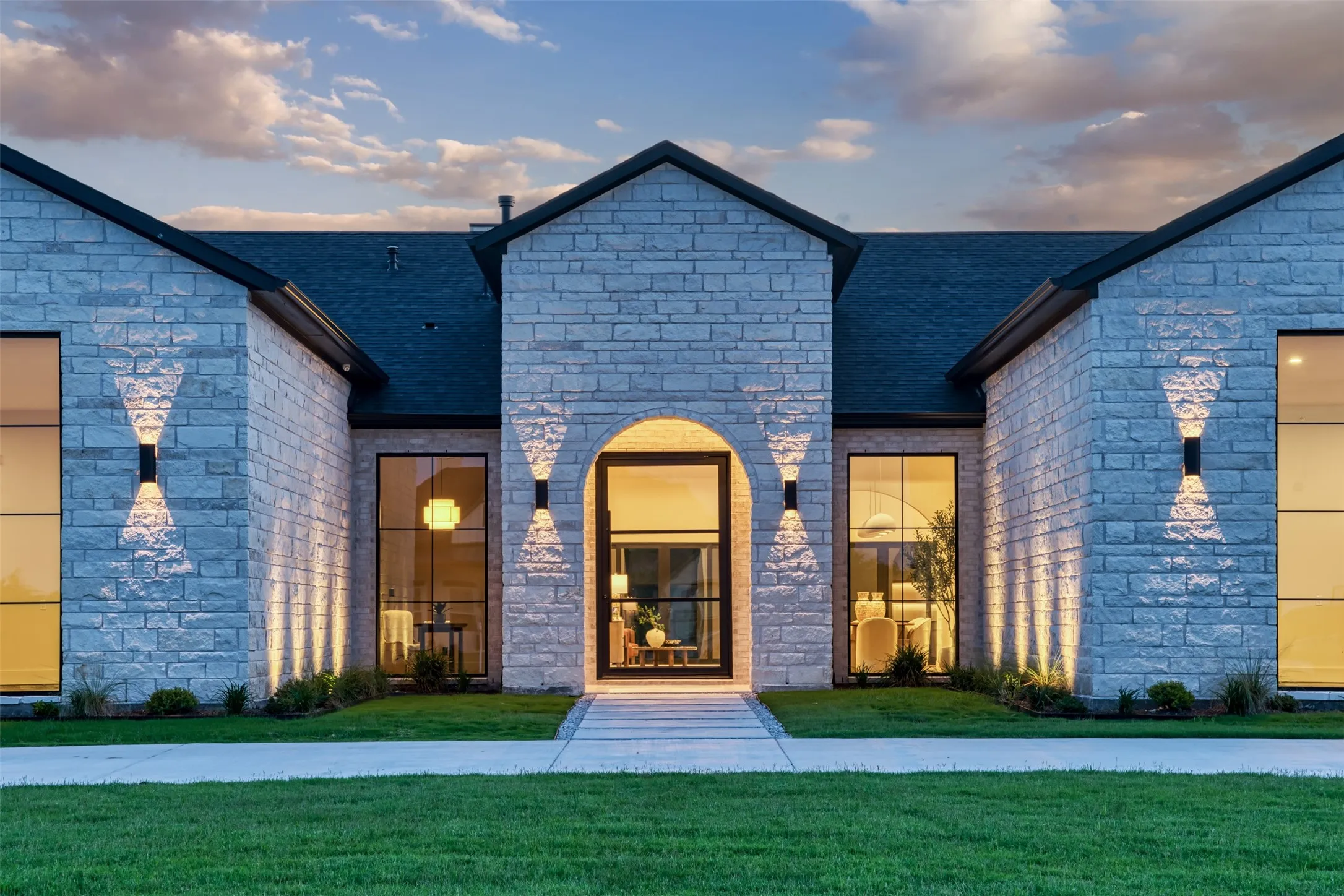 Single Family Residence For Sale in Rockwall County , 113 Ambrosia Lane, Heath, Texas 75032, 5 Bedroom, 5 Bathroom, 4 Garage spaces, 4,080 Sqft, built in 2026, mls#21257055, Real Estate Agent in Heath, Homes For Sale in Rockwall county, Homes For Sale in Heath, Realtor in Heath Texas, Real Estate Brokerage Independent Realty Texas, Luminita Cordes Realtor