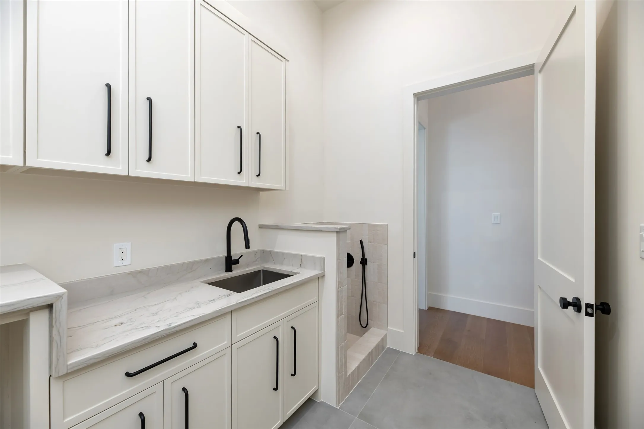 Single Family Residence For Sale in Rockwall County , 113 Ambrosia Lane, Heath, Texas 75032, 5 Bedroom, 5 Bathroom, 4 Garage spaces, 4,080 Sqft, built in 2026, mls#21257055, Real Estate Agent in Heath, Homes For Sale in Rockwall county, Homes For Sale in Heath, Realtor in Heath Texas, Real Estate Brokerage Independent Realty Texas, Luminita Cordes Realtor