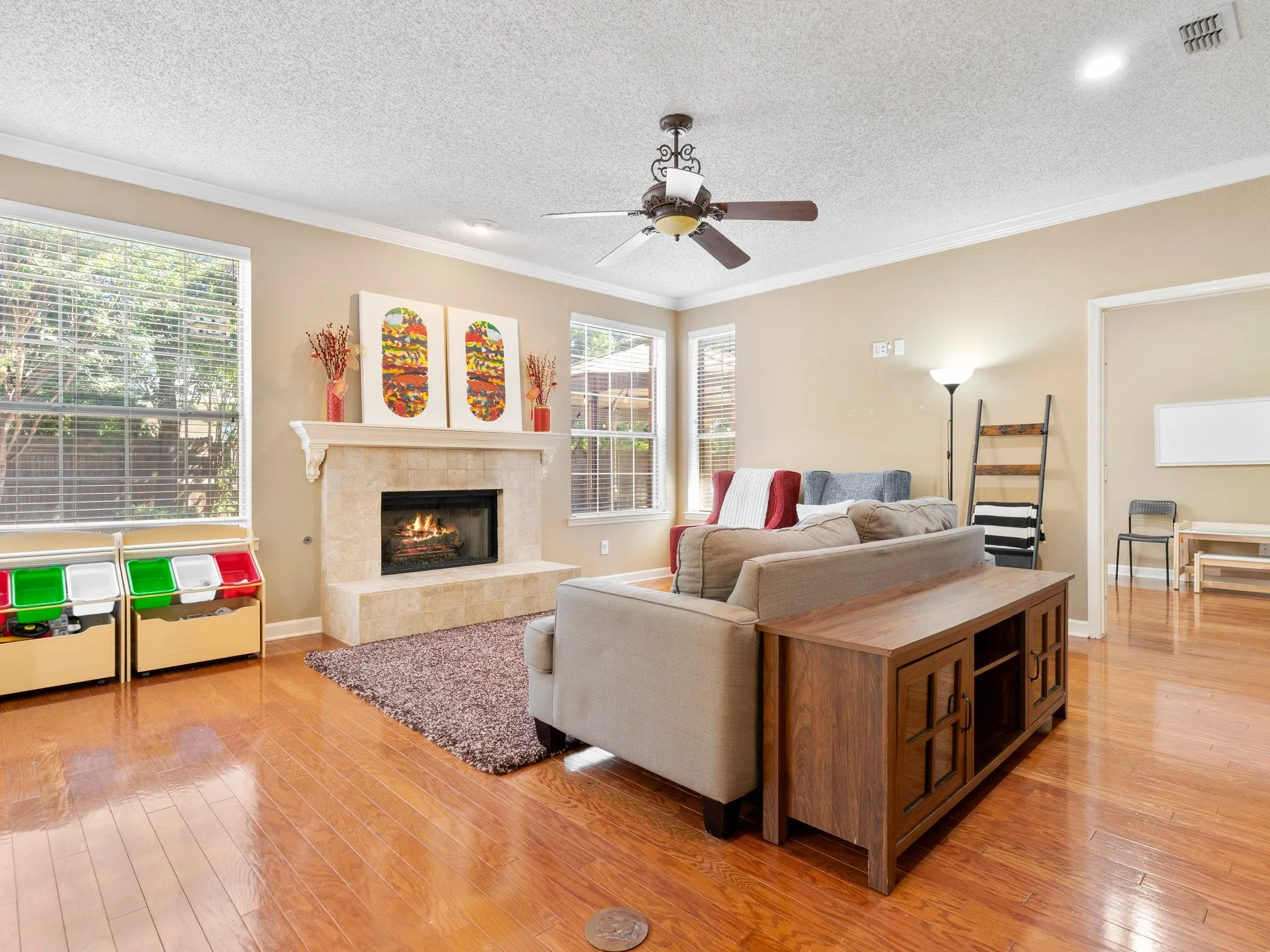 Single Family Residence For Sale in Tarrant County , 5213 Hot Springs Trail, Fort Worth, Texas 76137, 4 Bedroom, 3 Bathroom, 2 Garage spaces, 3,392 Sqft, built in 1993, Preowned, mls#21258724, Real Estate Agent in Fort Worth, Homes For Sale in Tarrant county, Homes For Sale in Fort Worth, Realtor in Fort Worth Texas, Real Estate Brokerage Independent Realty Texas, Luminita Cordes Realtor