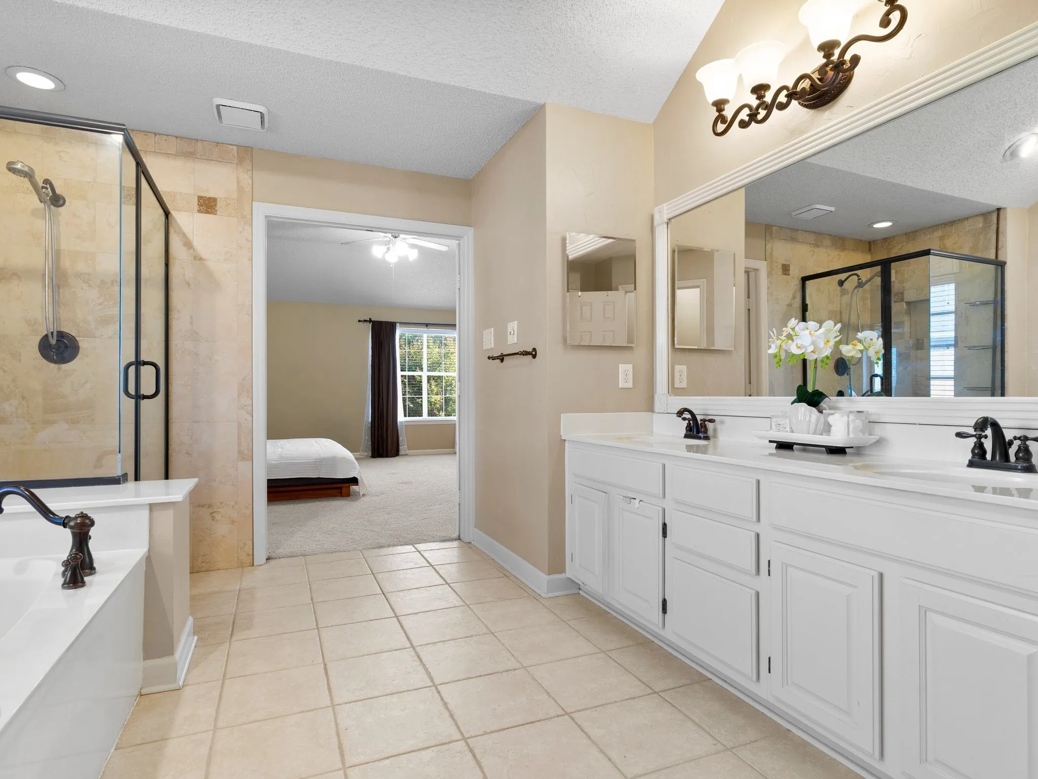 Single Family Residence For Sale in Tarrant County , 5213 Hot Springs Trail, Fort Worth, Texas 76137, 4 Bedroom, 3 Bathroom, 2 Garage spaces, 3,392 Sqft, built in 1993, Preowned, mls#21258724, Real Estate Agent in Fort Worth, Homes For Sale in Tarrant county, Homes For Sale in Fort Worth, Realtor in Fort Worth Texas, Real Estate Brokerage Independent Realty Texas, Luminita Cordes Realtor