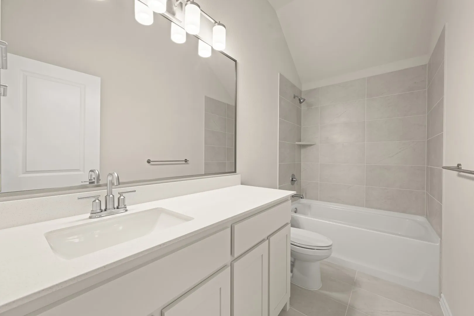DFW-Hunters Ridge -Concept 1937-1104 Birchwood Drive-Bathroom-Risewell Homes-1