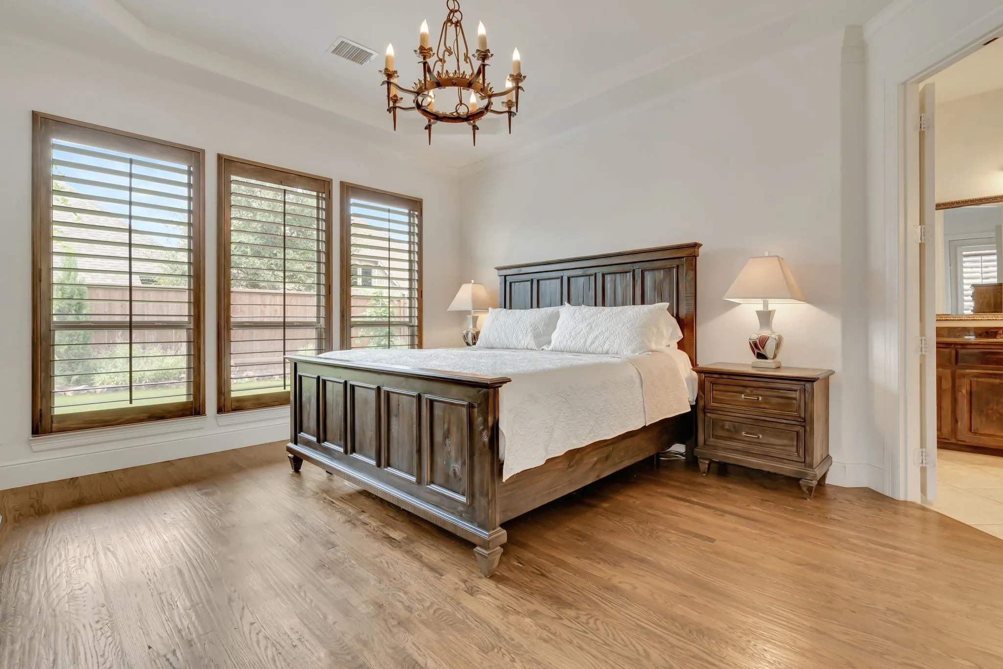 Single Family Residence For Sale in Denton County , 601 Sandy Lane, Flower Mound, Texas 75022, 5 Bedroom, 4 Bathroom, 2 Garage spaces, 3,839 Sqft, built in 2016, mls#21260279, Real Estate Agent in Flower Mound, Homes For Sale in Denton county, Homes For Sale in Flower Mound, Realtor in Flower Mound Texas, Real Estate Brokerage Independent Realty Texas, Luminita Cordes Realtor