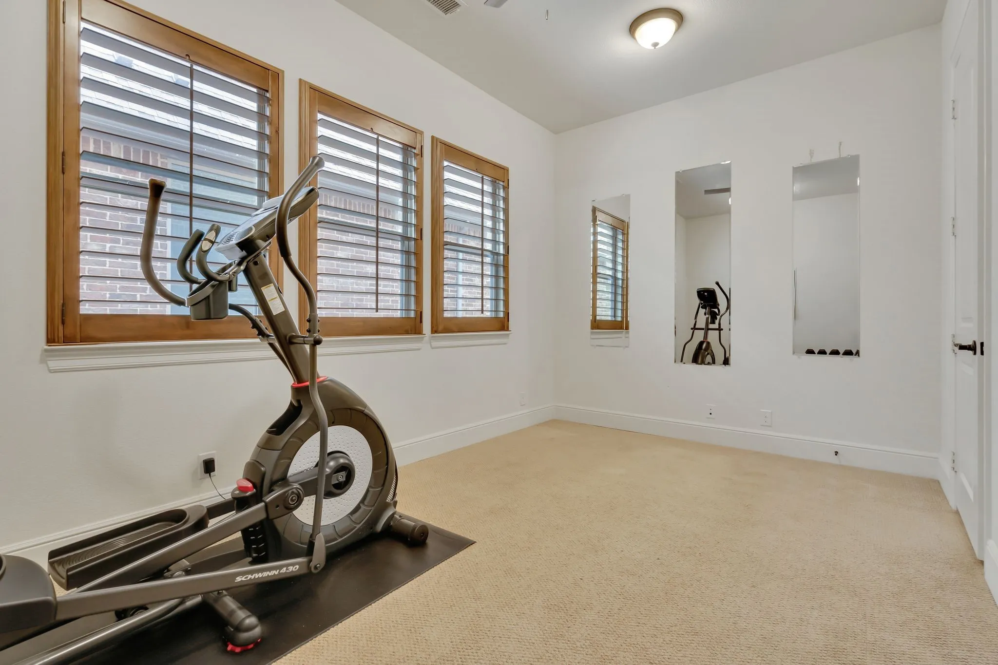 Single Family Residence For Sale in Denton County , 601 Sandy Lane, Flower Mound, Texas 75022, 5 Bedroom, 4 Bathroom, 2 Garage spaces, 3,839 Sqft, built in 2016, mls#21260279, Real Estate Agent in Flower Mound, Homes For Sale in Denton county, Homes For Sale in Flower Mound, Realtor in Flower Mound Texas, Real Estate Brokerage Independent Realty Texas, Luminita Cordes Realtor