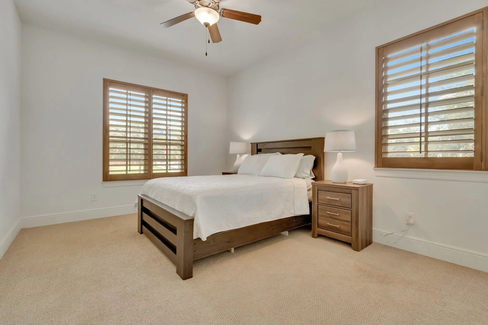 Single Family Residence For Sale in Denton County , 601 Sandy Lane, Flower Mound, Texas 75022, 5 Bedroom, 4 Bathroom, 2 Garage spaces, 3,839 Sqft, built in 2016, mls#21260279, Real Estate Agent in Flower Mound, Homes For Sale in Denton county, Homes For Sale in Flower Mound, Realtor in Flower Mound Texas, Real Estate Brokerage Independent Realty Texas, Luminita Cordes Realtor
