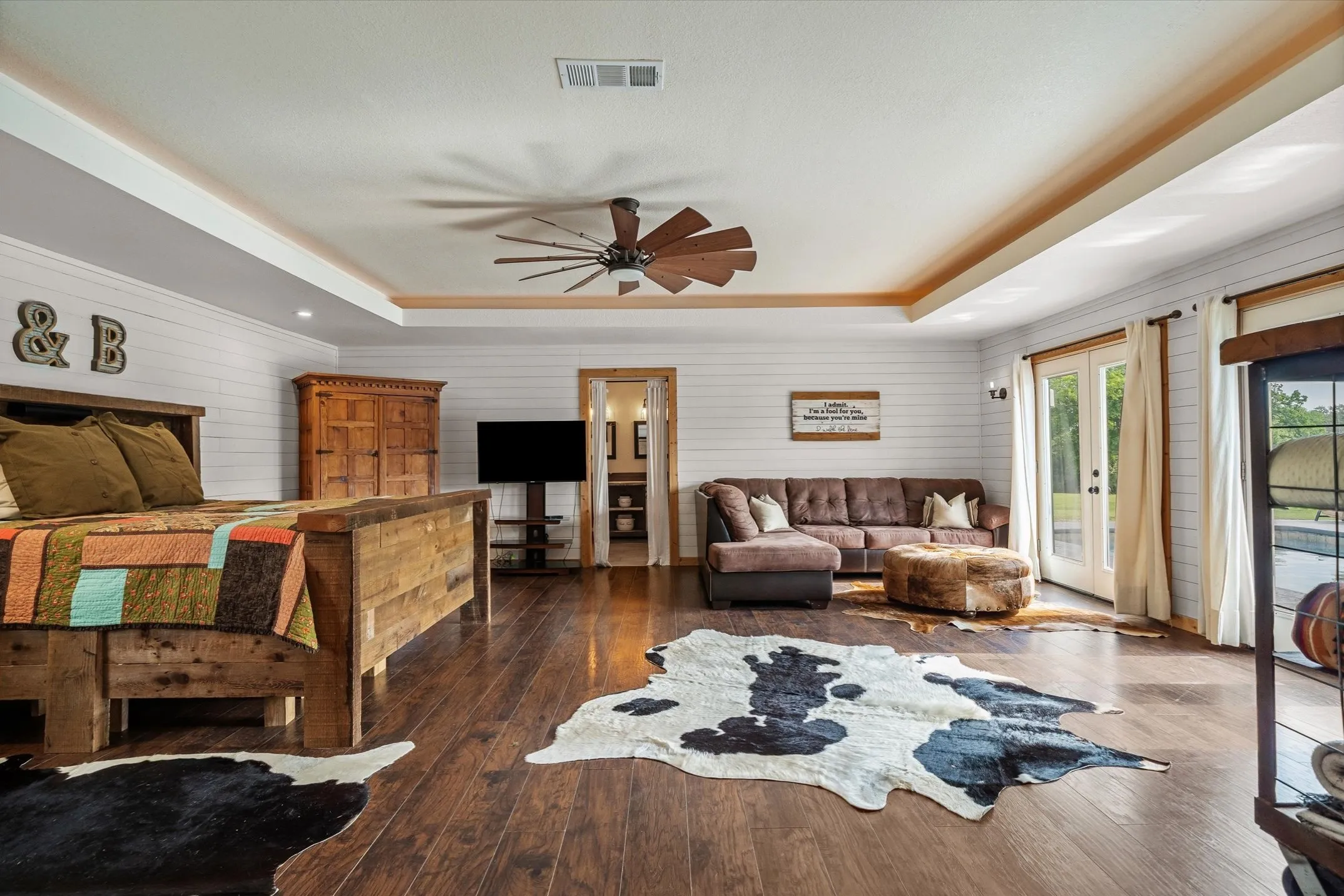 Single Family Residence For Sale in Kaufman County , 11101 County Road 104, Kaufman, Texas 75142, 4 Bedroom, 3 Bathroom, Garage spaces, 4,080 Sqft, built in 1994, Preowned, mls#21256368, Real Estate Agent in Kaufman, Homes For Sale in Kaufman county, Homes For Sale in Kaufman, Realtor in Kaufman Texas, Real Estate Brokerage Independent Realty Texas, Luminita Cordes Realtor