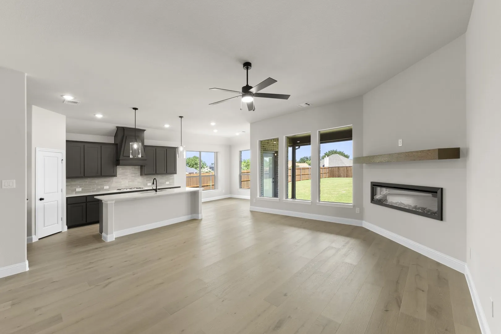 DFW-Lovers Landing-Concept 2370-417 Heritage Hill Drive-Family-Risewell Homes