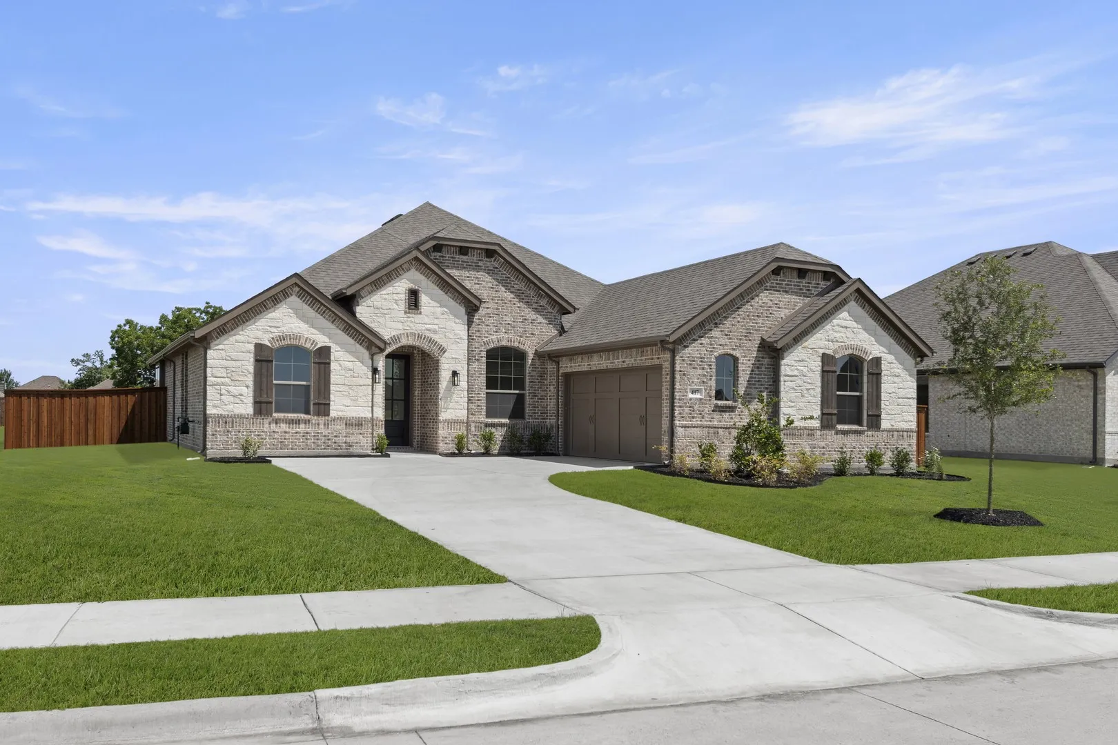 DFW-Lovers Landing-Concept 2370-417 Heritage Hill Drive-Front2-Risewell Homes