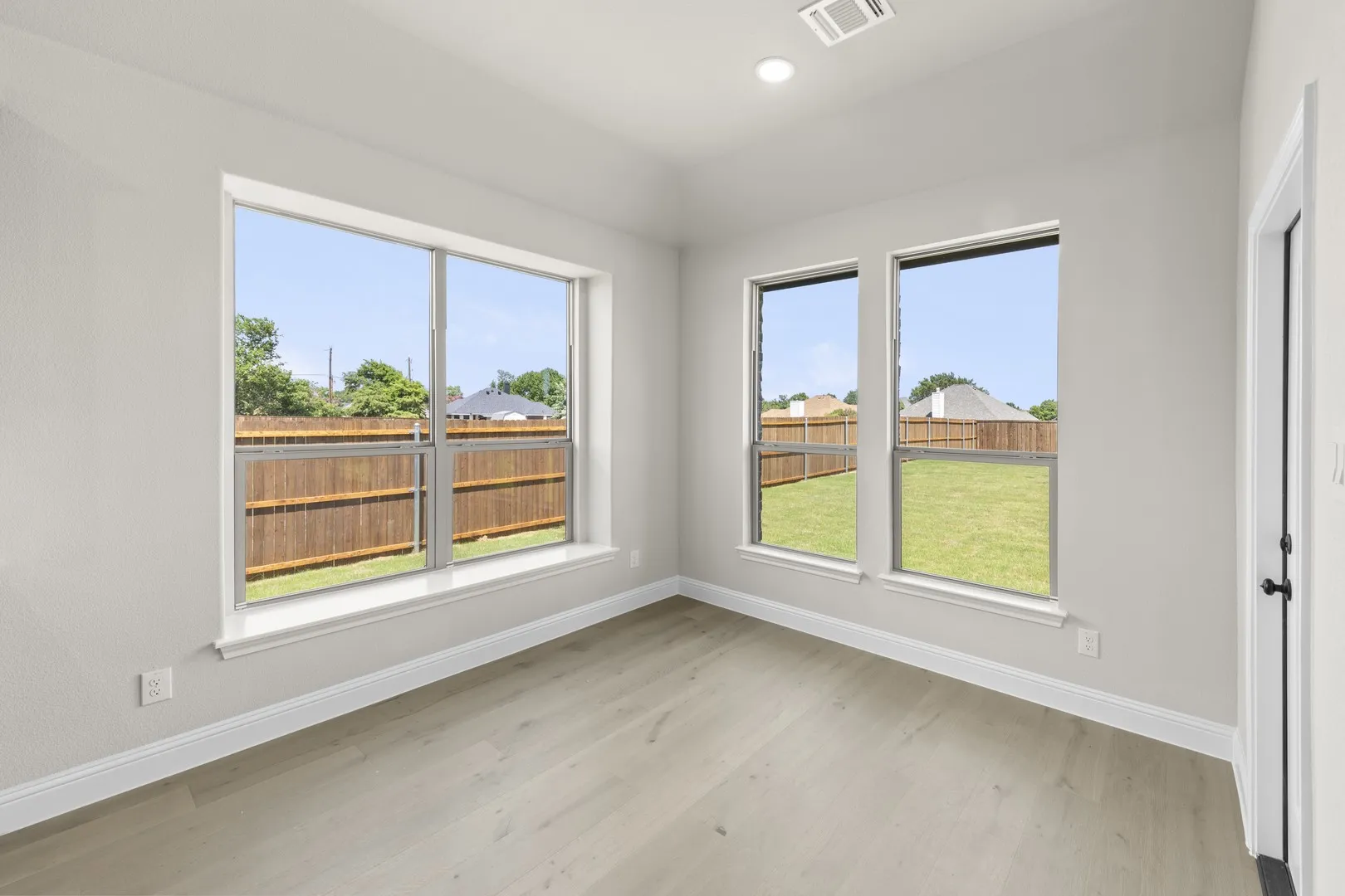 DFW-Lovers Landing-Concept 2370-417 Heritage Hill Drive-Nook-Risewell Homes