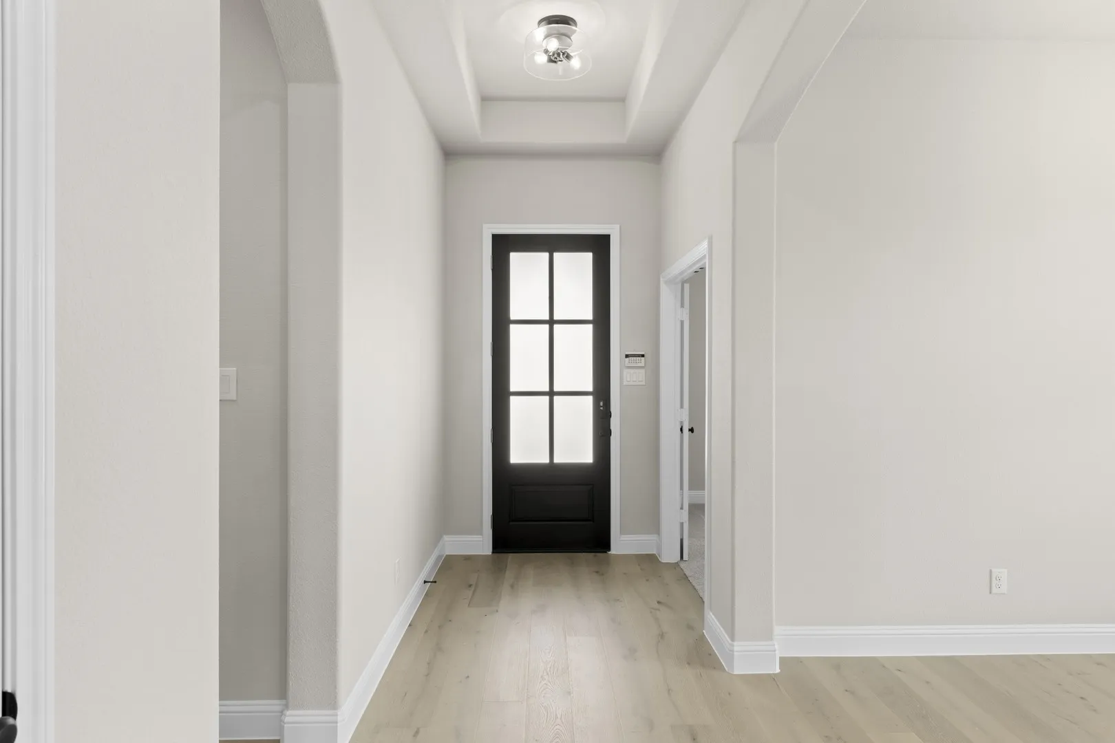 DFW-Lovers Landing-Concept 2370-417 Heritage Hill Drive-Entry-Risewell Homes