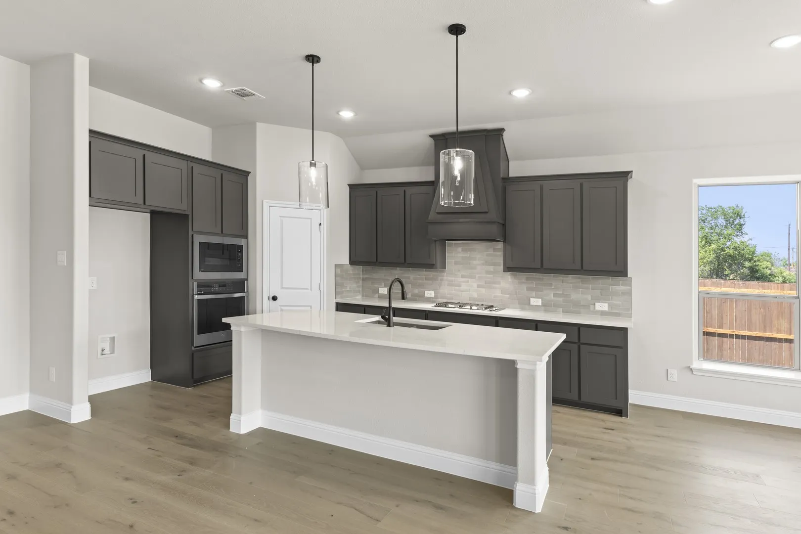 DFW-Lovers Landing-Concept 2370-417 Heritage Hill Drive-Kitchen2-Risewell Homes