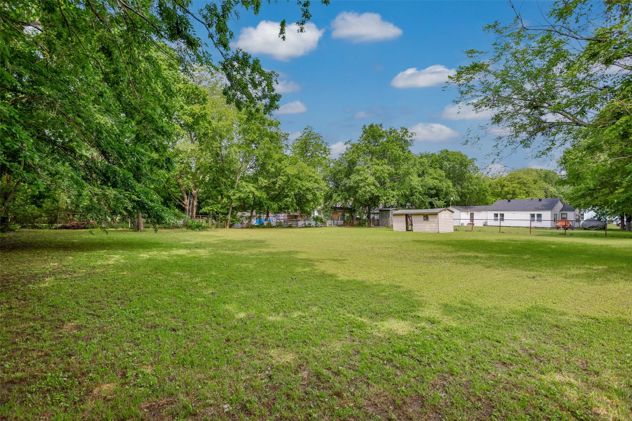 Single Family Residence For Sale in Cooke County , 1520 Olive Street, Gainesville, Texas 76240, 3 Bedrooms, 2 Bathrooms, Garage spaces, 1,446 Sqft, built in 1947, Price $240,000, mls#21253819, Real Estate Agent in Gainesville, Homes For Sale in Cooke county, Homes For Sale in Gainesville, Realtor in Gainesville Texas, Real Estate Brokerage Independent Realty Texas, Luminita Cordes Realtor