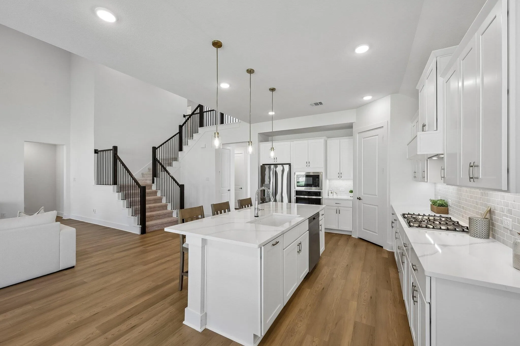 Single Family Residence For Sale in Collin County , 3912 Slate Street, Mc Kinney, Texas 75071, 4 Bedroom, 5 Bathroom, 3 Garage spaces, 3,454 Sqft, built in 2024, mls#21260330, Real Estate Agent in Mc Kinney, Homes For Sale in Collin county, Homes For Sale in Mc Kinney, Realtor in Mc Kinney Texas, Real Estate Brokerage Independent Realty Texas, Luminita Cordes Realtor