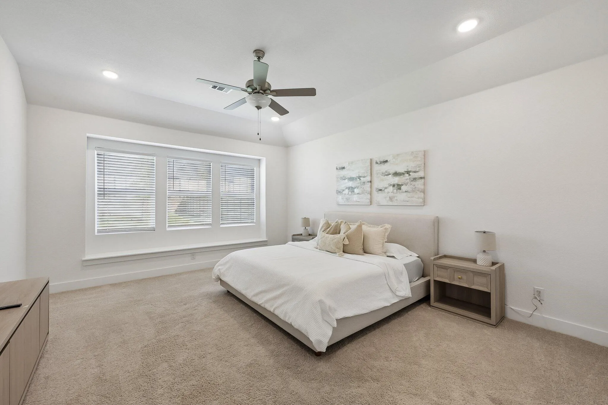 Single Family Residence For Sale in Collin County , 3912 Slate Street, Mc Kinney, Texas 75071, 4 Bedroom, 5 Bathroom, 3 Garage spaces, 3,454 Sqft, built in 2024, mls#21260330, Real Estate Agent in Mc Kinney, Homes For Sale in Collin county, Homes For Sale in Mc Kinney, Realtor in Mc Kinney Texas, Real Estate Brokerage Independent Realty Texas, Luminita Cordes Realtor