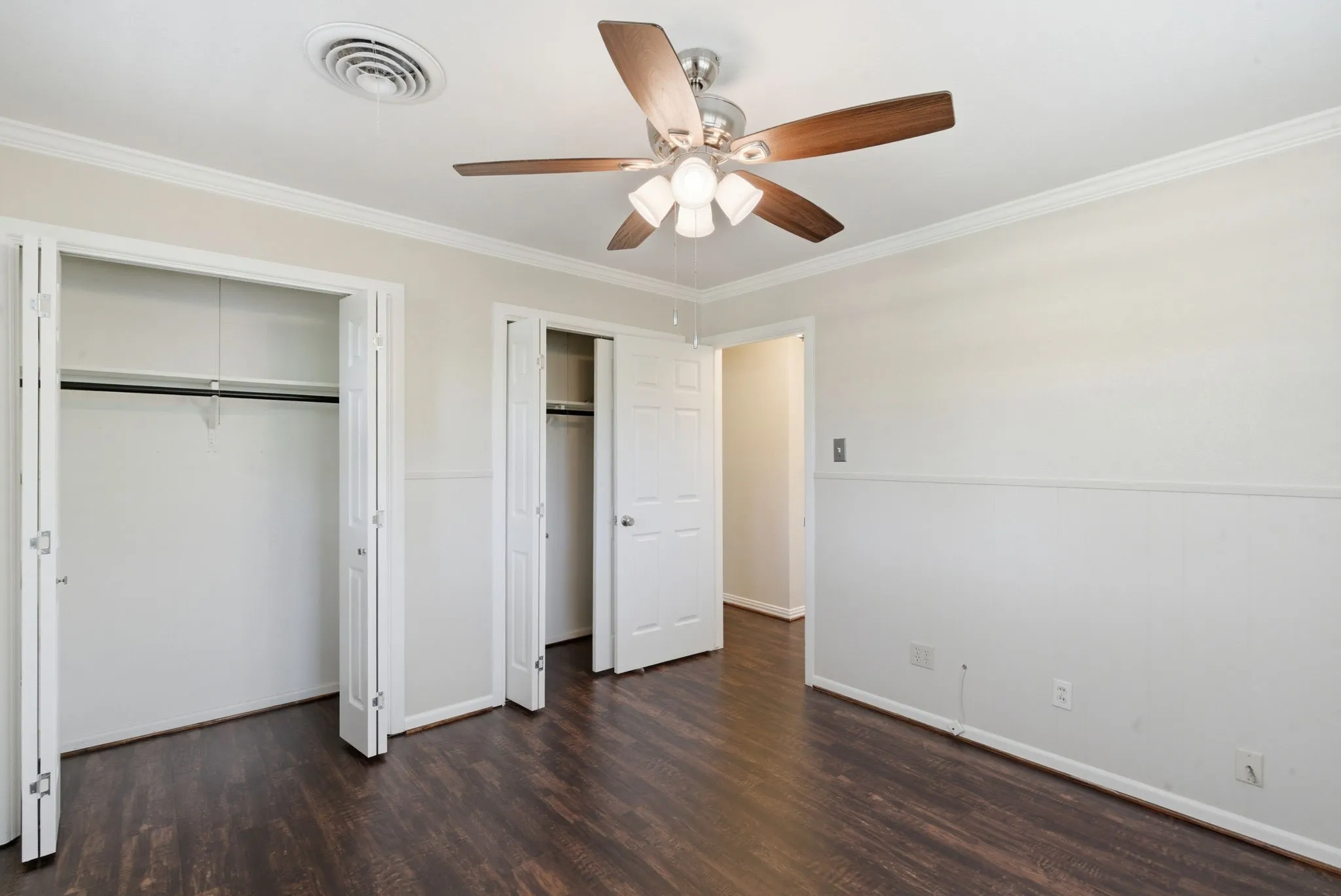 Single Family Residence For Sale in Jack County , 117 Bryan Street, Jacksboro, Texas 76458, 3 Bedroom, 2 Bathroom, Garage spaces, 1,712 Sqft, built in 1975, Price $315,000, mls#21259183, Real Estate Agent in Jacksboro, Homes For Sale in Jack county, Homes For Sale in Jacksboro, Realtor in Jacksboro Texas, Real Estate Brokerage Independent Realty Texas, Luminita Cordes Realtor