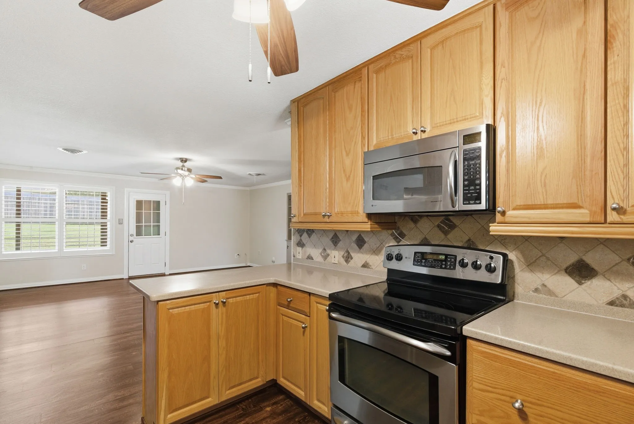 Single Family Residence For Sale in Jack County , 117 Bryan Street, Jacksboro, Texas 76458, 3 Bedroom, 2 Bathroom, Garage spaces, 1,712 Sqft, built in 1975, Price $315,000, mls#21259183, Real Estate Agent in Jacksboro, Homes For Sale in Jack county, Homes For Sale in Jacksboro, Realtor in Jacksboro Texas, Real Estate Brokerage Independent Realty Texas, Luminita Cordes Realtor