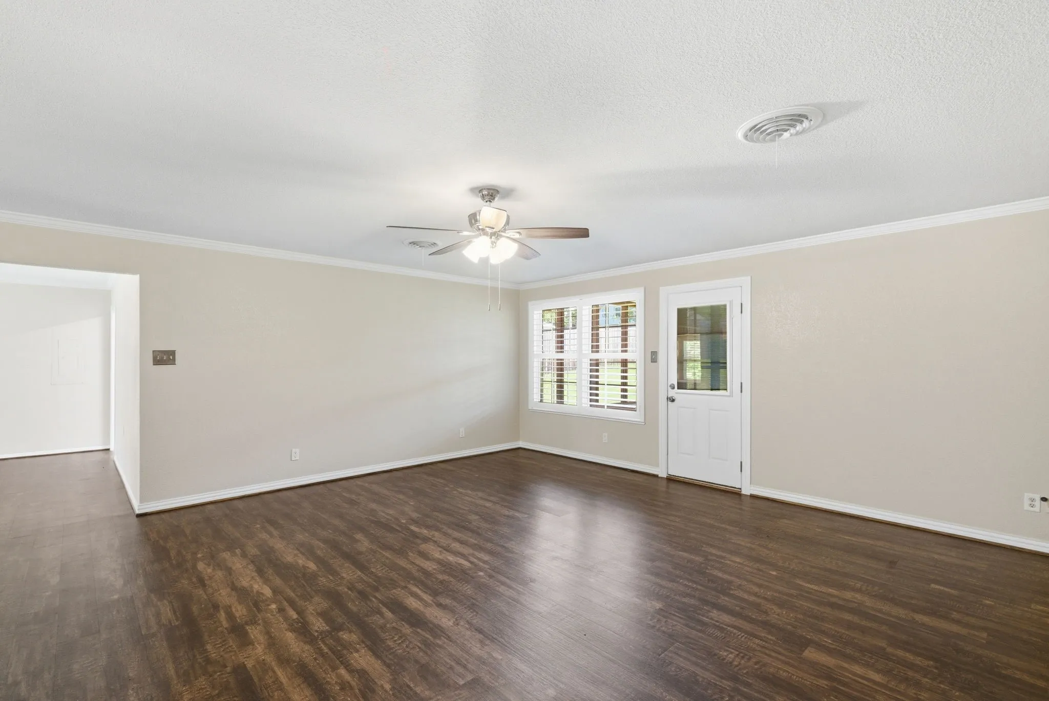 Single Family Residence For Sale in Jack County , 117 Bryan Street, Jacksboro, Texas 76458, 3 Bedroom, 2 Bathroom, Garage spaces, 1,712 Sqft, built in 1975, Price $315,000, mls#21259183, Real Estate Agent in Jacksboro, Homes For Sale in Jack county, Homes For Sale in Jacksboro, Realtor in Jacksboro Texas, Real Estate Brokerage Independent Realty Texas, Luminita Cordes Realtor