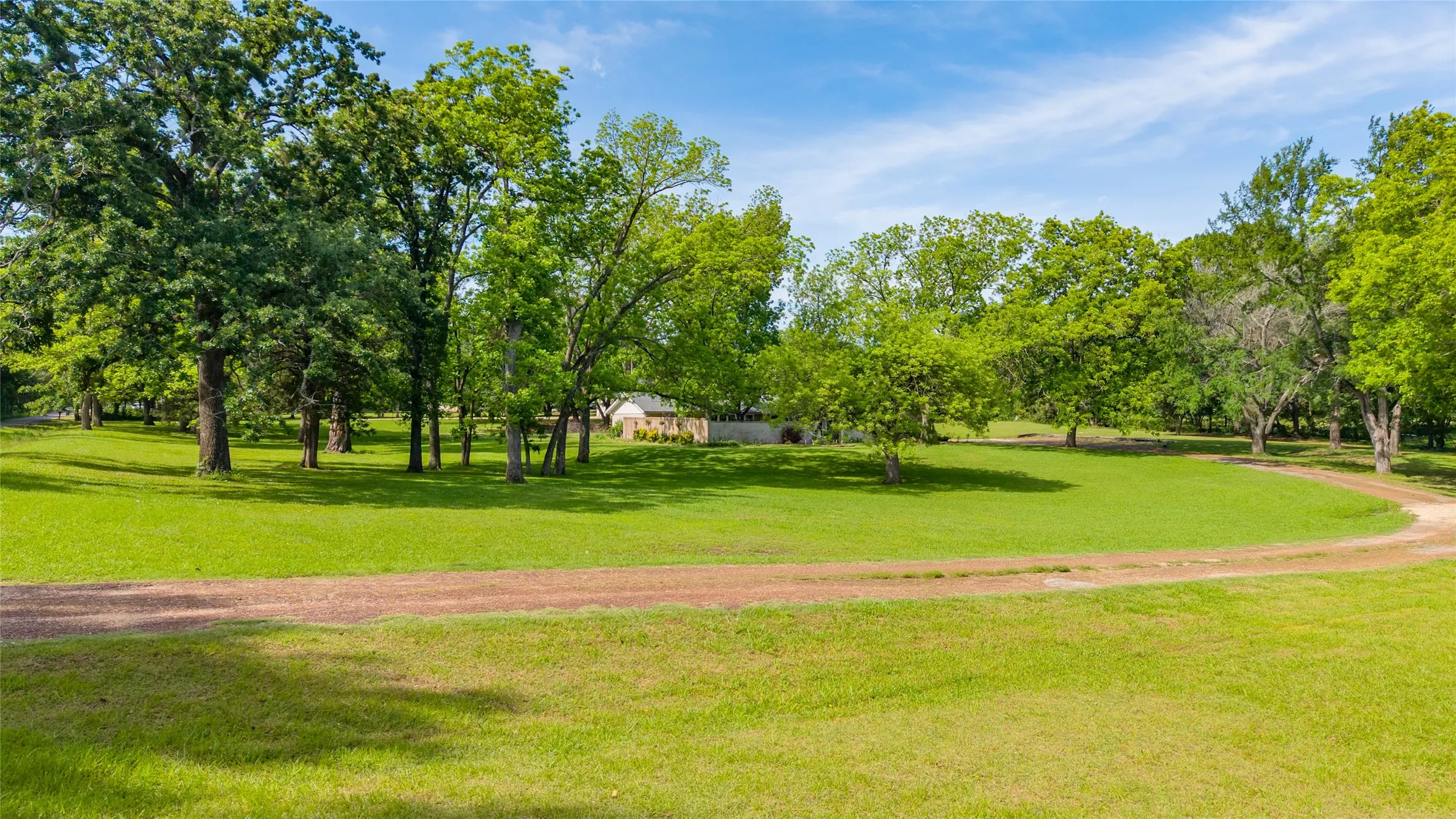 Single Family Residence For Sale in Delta County , 96 SE 12 Street, Cooper, Texas 75432, 3 Bedroom, 2 Bathroom, Garage spaces, 2,534 Sqft, built in 1900, Unknown, mls#21245020, Real Estate Agent in Cooper, Homes For Sale in Delta county, Homes For Sale in Cooper, Realtor in Cooper Texas, Real Estate Brokerage Independent Realty Texas, Luminita Cordes Realtor