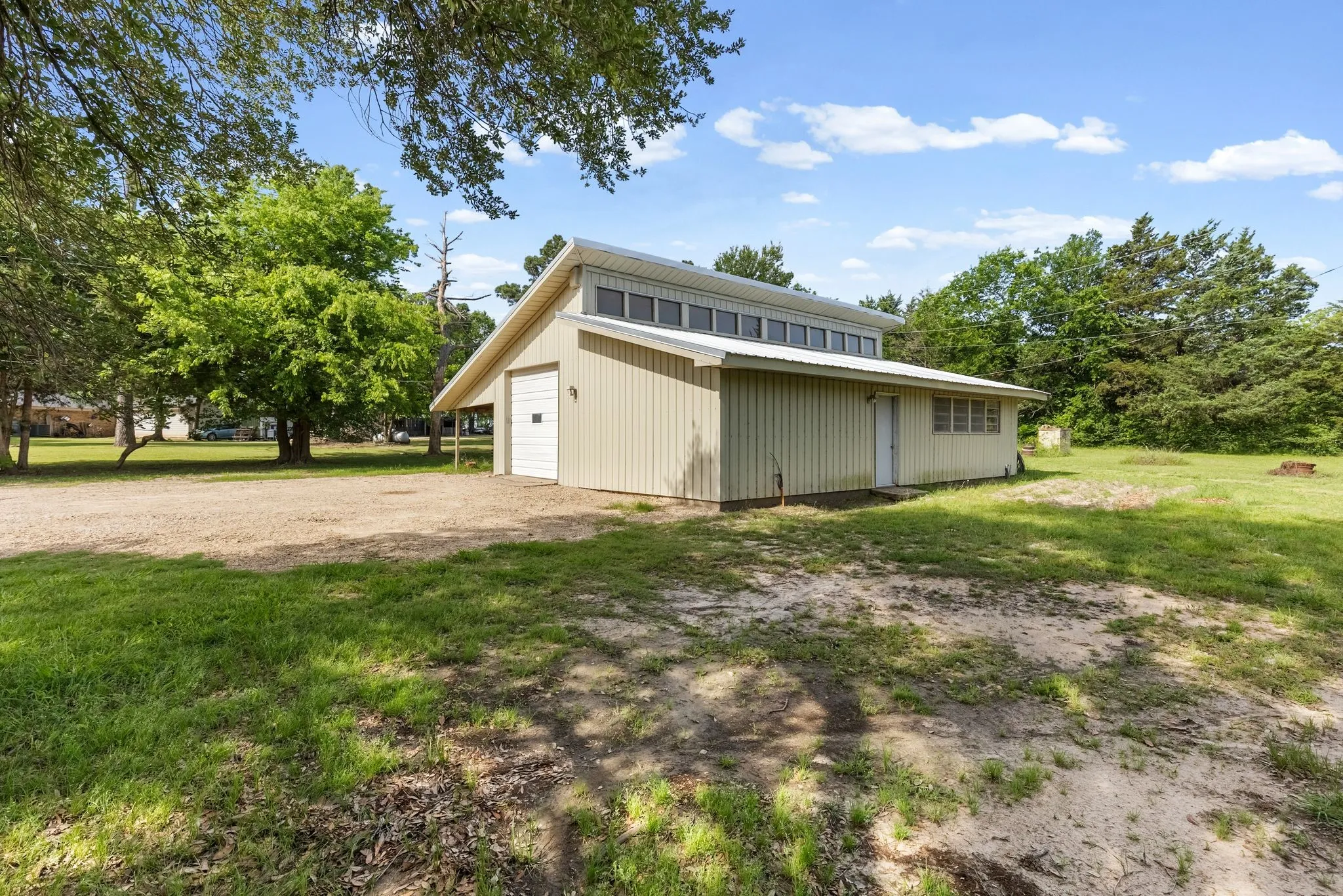 Single Family Residence For Sale in Delta County , 96 SE 12 Street, Cooper, Texas 75432, 3 Bedroom, 2 Bathroom, Garage spaces, 2,534 Sqft, built in 1900, Unknown, mls#21245020, Real Estate Agent in Cooper, Homes For Sale in Delta county, Homes For Sale in Cooper, Realtor in Cooper Texas, Real Estate Brokerage Independent Realty Texas, Luminita Cordes Realtor