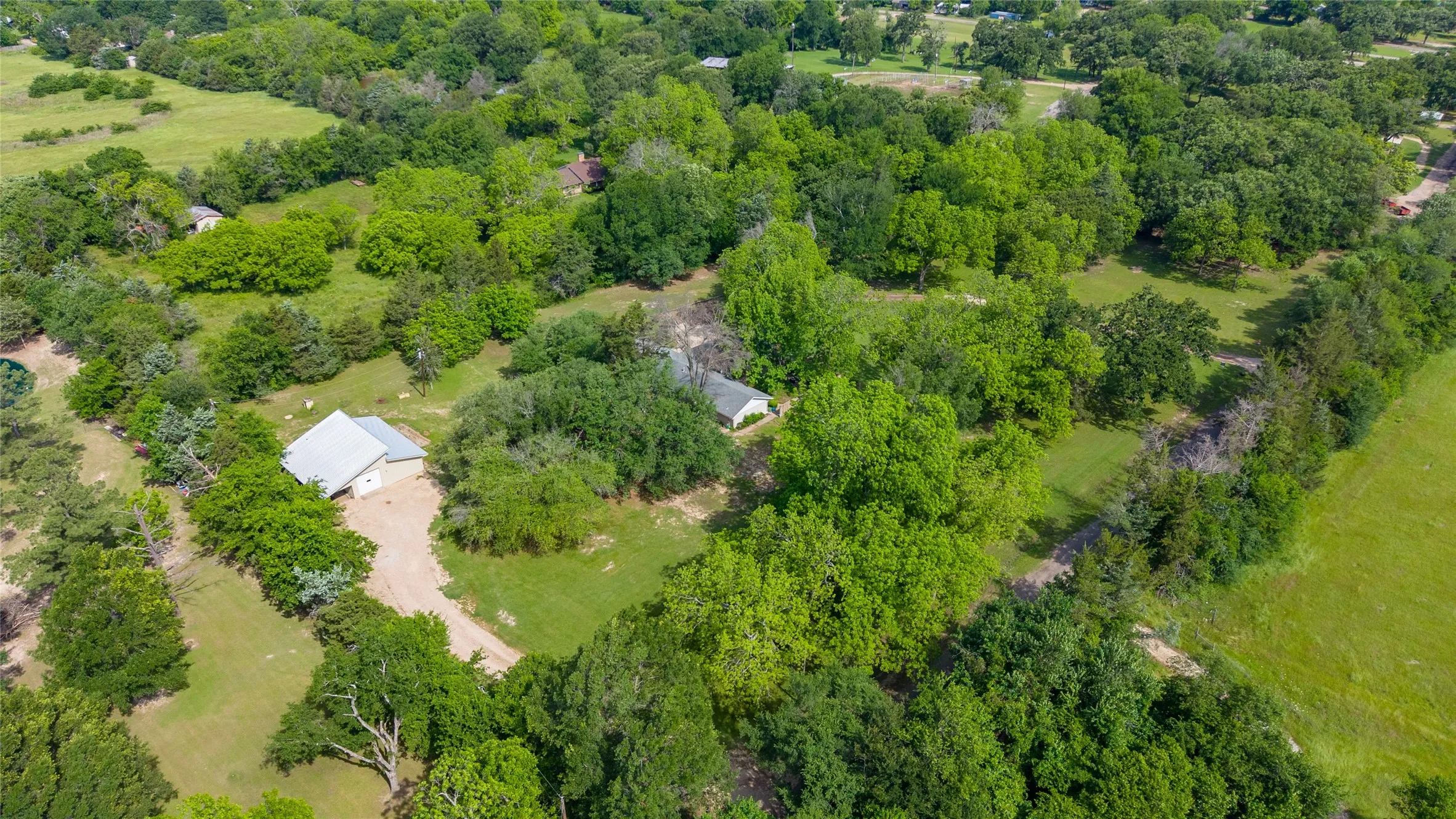 Single Family Residence For Sale in Delta County , 96 SE 12 Street, Cooper, Texas 75432, 3 Bedroom, 2 Bathroom, Garage spaces, 2,534 Sqft, built in 1900, Unknown, mls#21245020, Real Estate Agent in Cooper, Homes For Sale in Delta county, Homes For Sale in Cooper, Realtor in Cooper Texas, Real Estate Brokerage Independent Realty Texas, Luminita Cordes Realtor