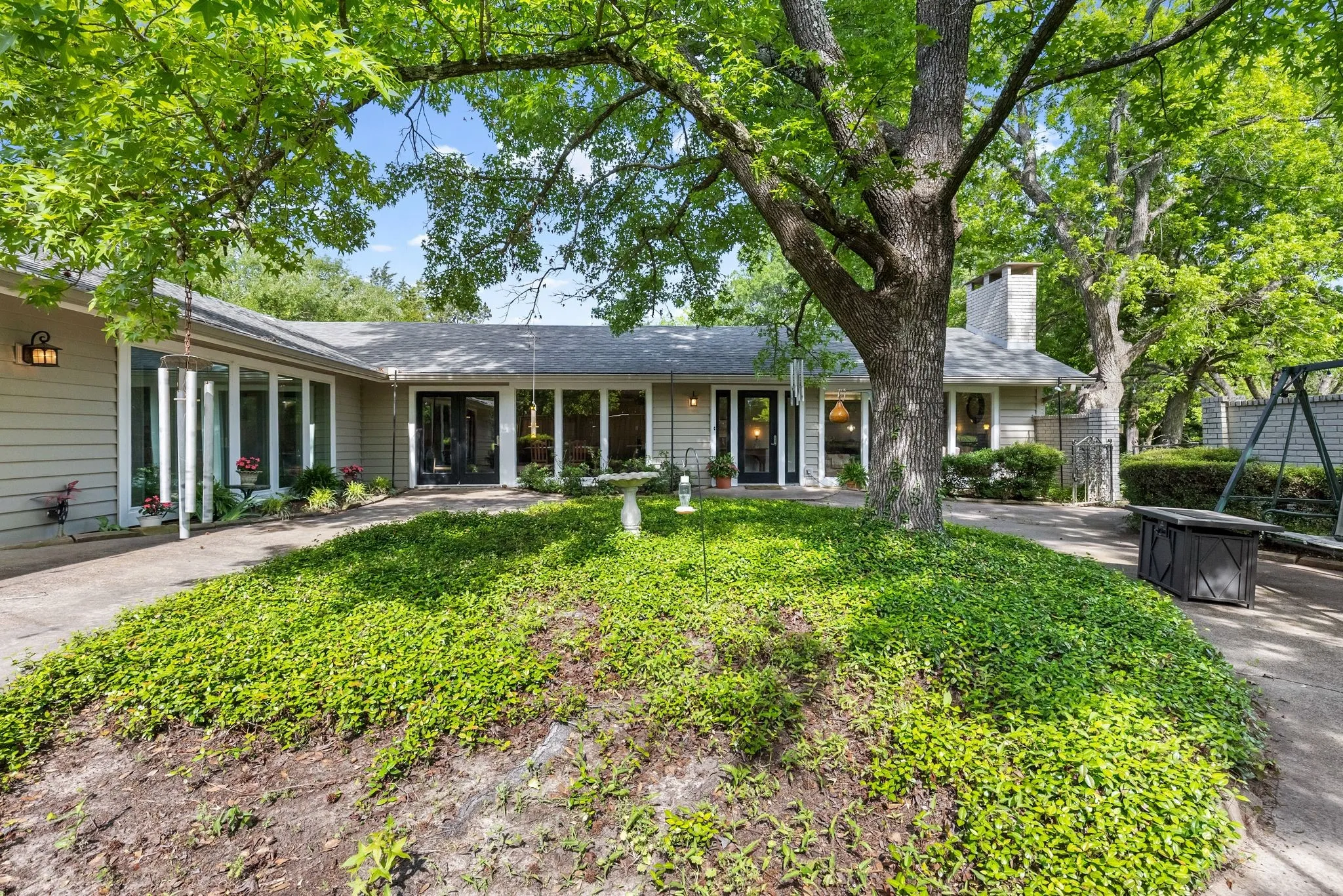 Single Family Residence For Sale in Delta County , 96 SE 12 Street, Cooper, Texas 75432, 3 Bedroom, 2 Bathroom, Garage spaces, 2,534 Sqft, built in 1900, Unknown, mls#21245020, Real Estate Agent in Cooper, Homes For Sale in Delta county, Homes For Sale in Cooper, Realtor in Cooper Texas, Real Estate Brokerage Independent Realty Texas, Luminita Cordes Realtor