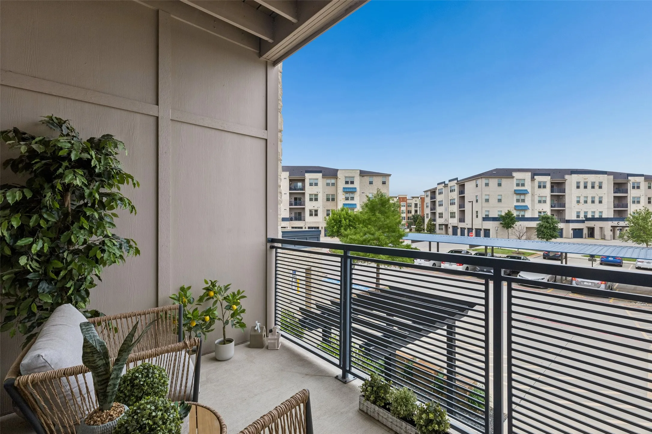 Condominium For Sale in Collin County , 651 N Watters Road 7204, Allen, Texas 75013, 2 Bedroom, 2 Bathroom, 1 Garage spaces, 1,709 Sqft, built in 2024, Preowned, mls#21257349, Real Estate Agent in Allen, Homes For Sale in Collin county, Homes For Sale in Allen, Realtor in Allen Texas, Real Estate Brokerage Independent Realty Texas, Luminita Cordes Realtor